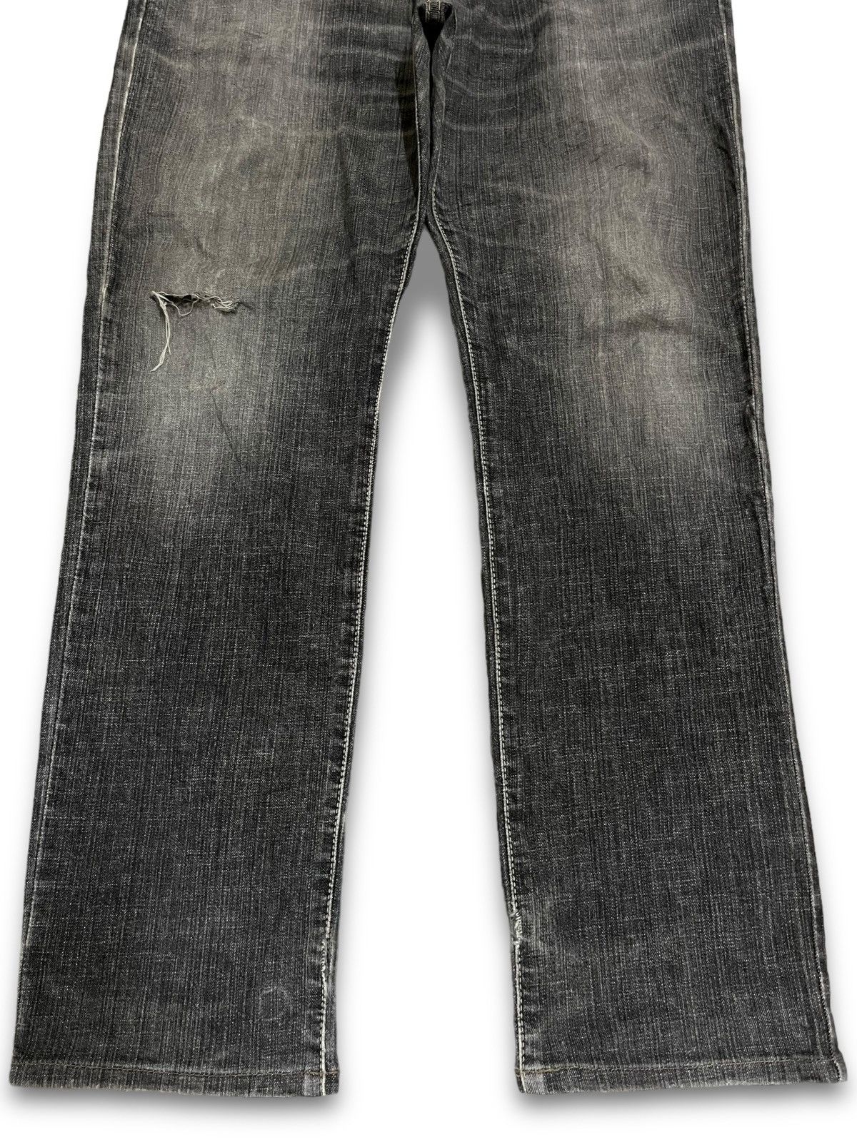 Wrangler Vintage Wrangler Fade Rip Distressed Loose Style Jeans 32x30 Size US 32 / EU 48 - 6 Thumbnail