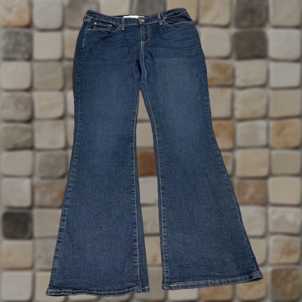 Levi's VINTAGE Levi's Signature Jeans Boot Cut Women 14 M 34x30 Dark Blue Stretch Denim Jeans Womens Boots Cut 90s? Size 36" / US 14 / IT 50 - 1 Thumbnail