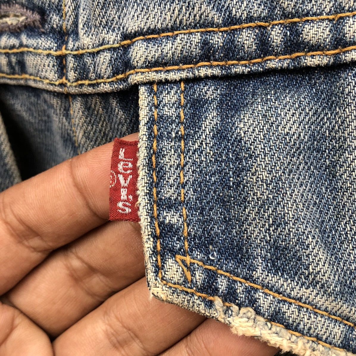 Levi's Vintage Clothing Vintage Levis Trucker Denim Jacket Size US L / EU 52-54 / 3 - 5 Thumbnail
