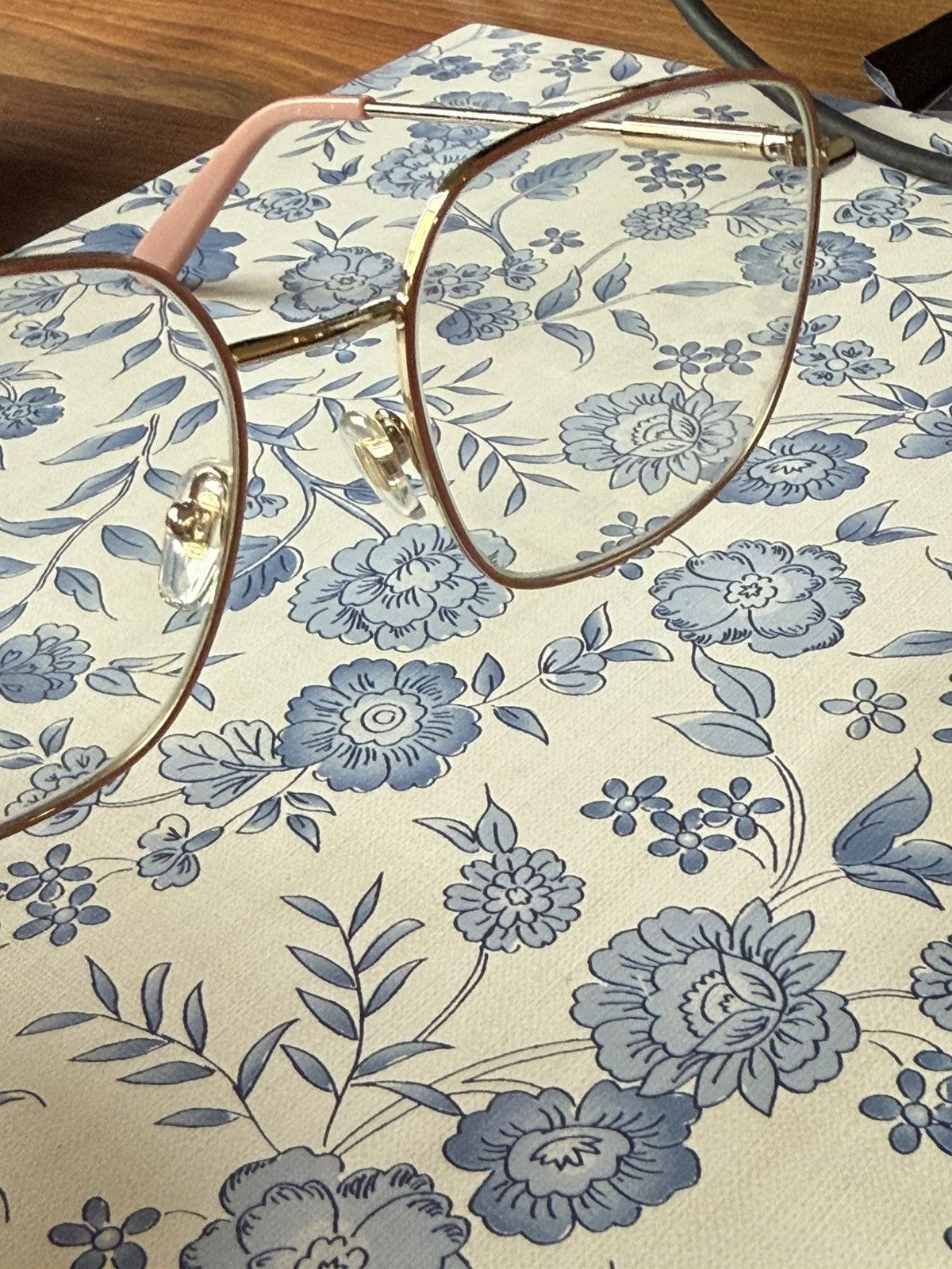 Versace Versace transparent glasses. Never worn Size ONE SIZE - 10 Thumbnail