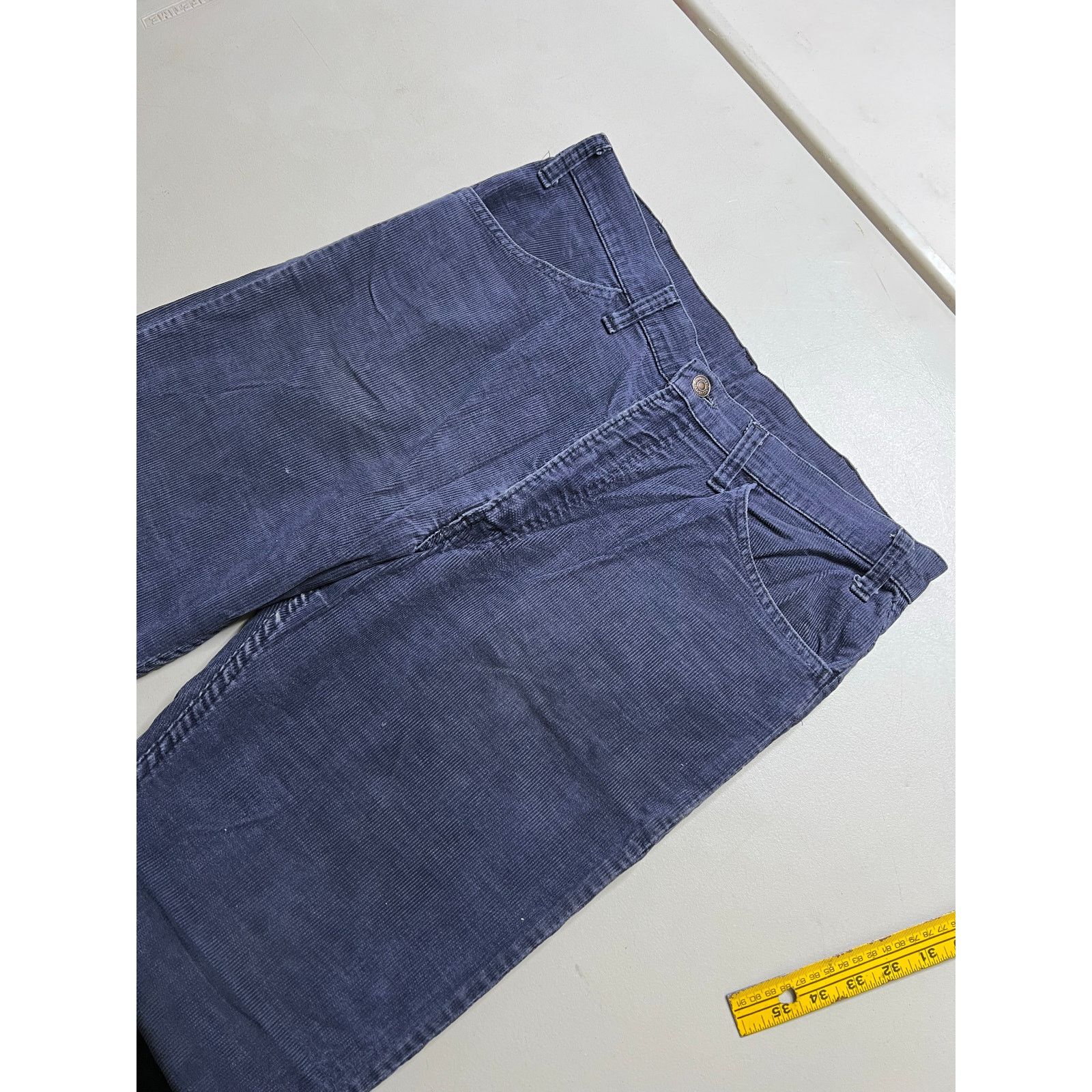 Levi's VTG 1980s Levi’s 646 Flared Corduroy Trousers Navy 36W x 31L Size US 36 / EU 52 - 14 Thumbnail