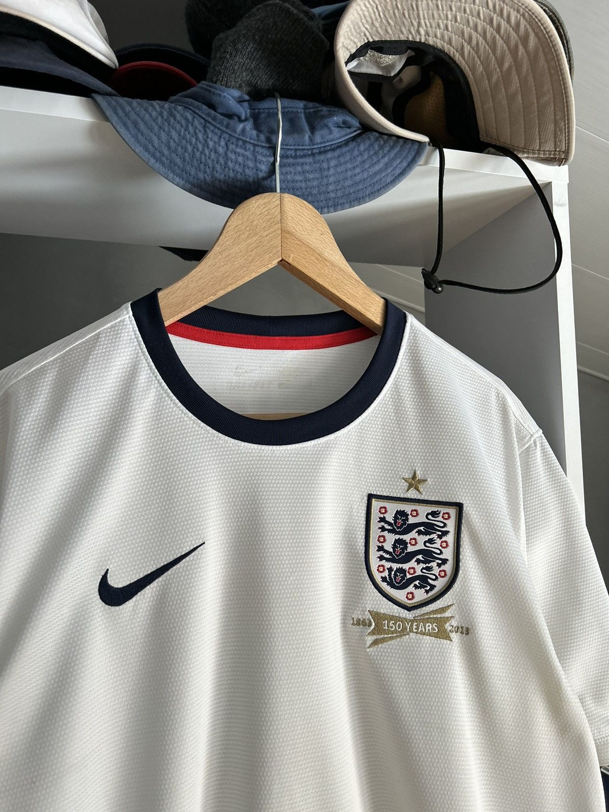 Nike Nike England 2013/14 home Soccer jersey Size US L / EU 52-54 / 3 - 2 Thumbnail