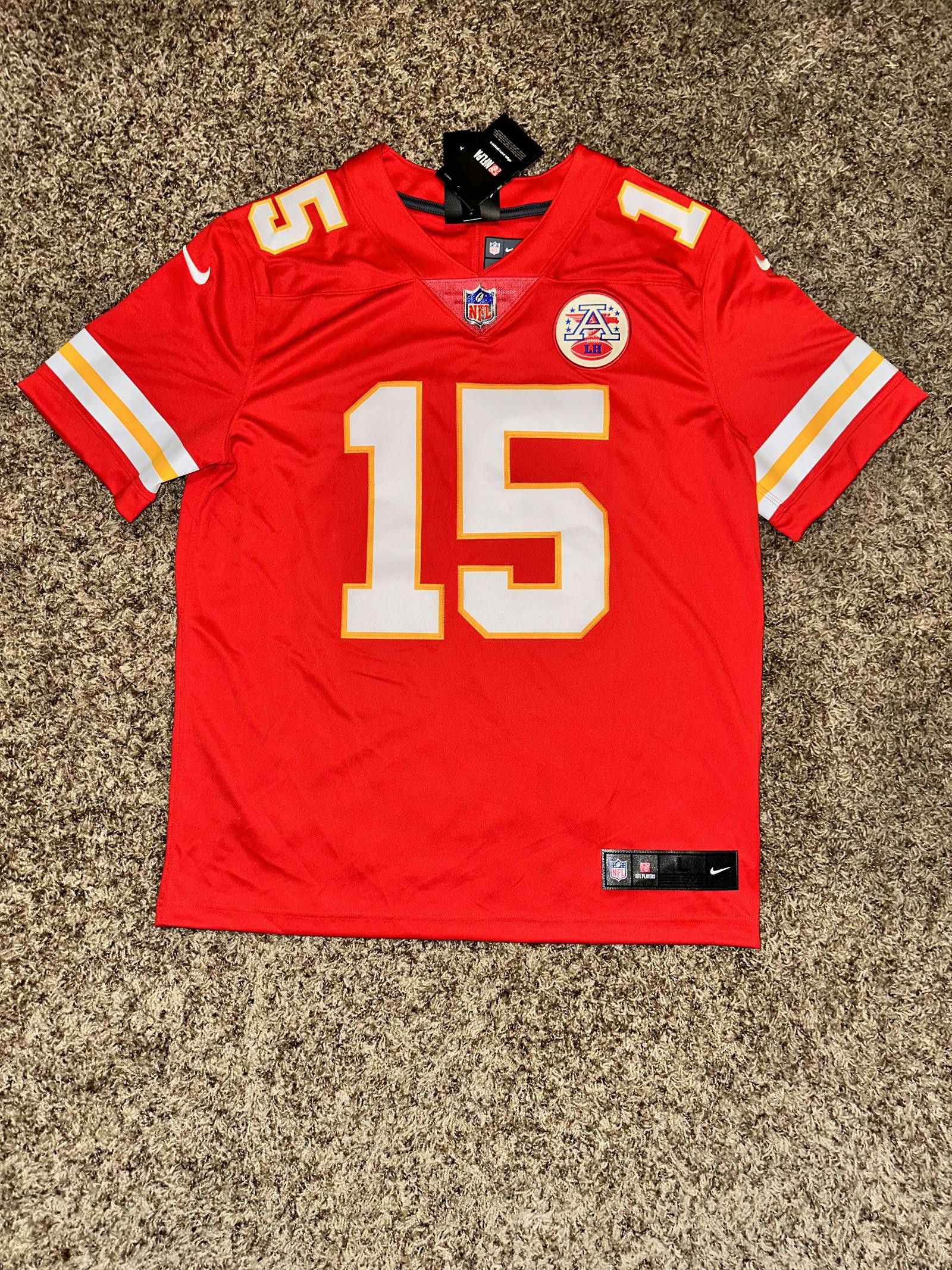 image of Men's Patrick Mahomes Chiefs Nike Limited Jersey in Red (Size Large)