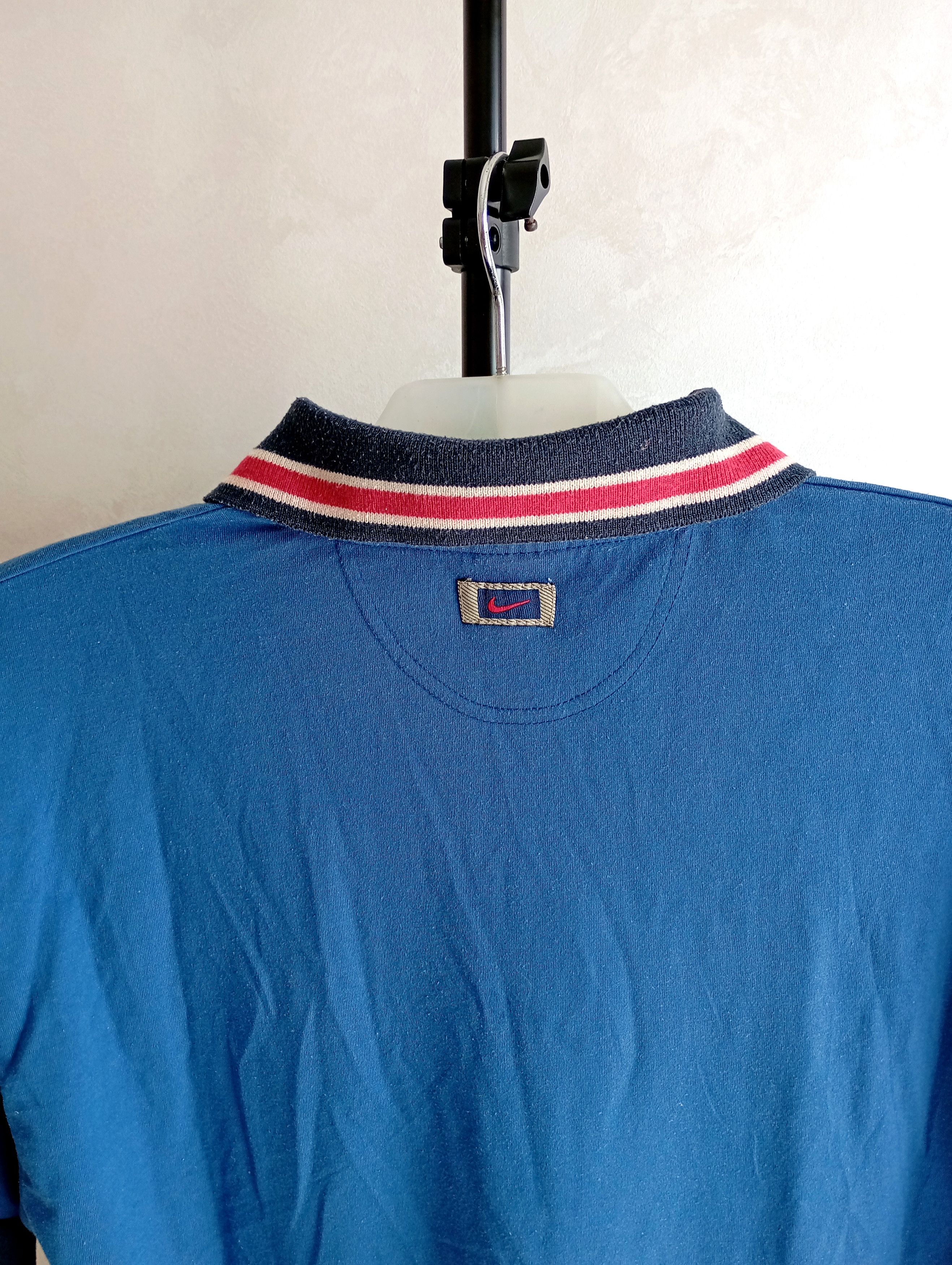 Nike × Vintage Nike Big Embroidered Logo Y2K Swoosh T-Shirt Size US M / EU 48-50 / 2 - 11 Thumbnail