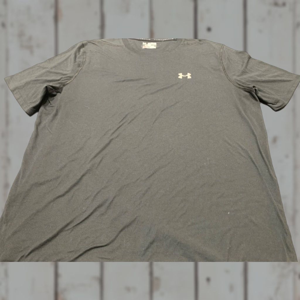 Under Armour VINTAGE Under Armour T-Shirt Men 2XL Crew Neck Short Sleeve Activewear Black Cross Training Gym Running Size US XXL / EU 58 / 5 - 1 Thumbnail