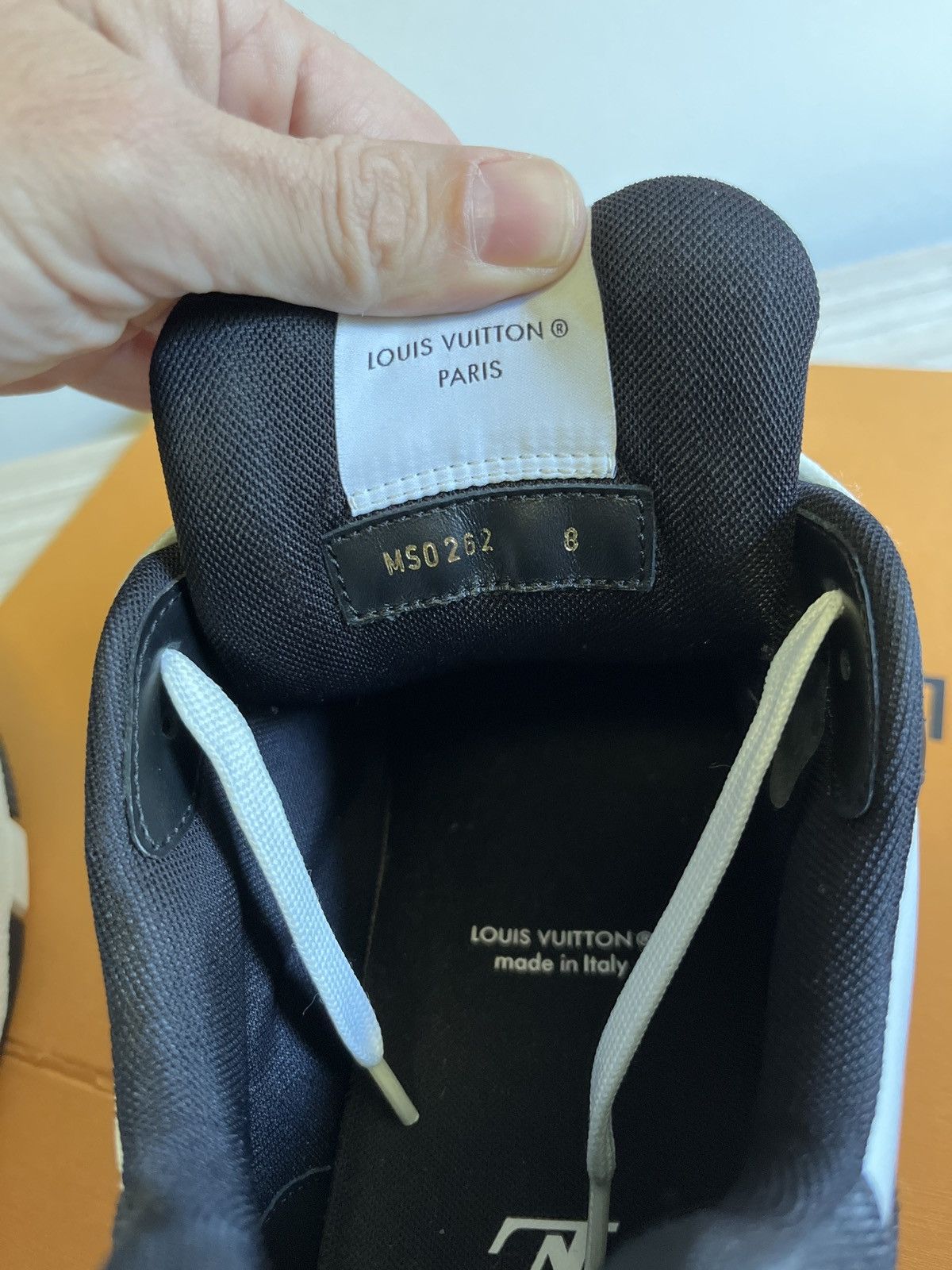 Louis Vuitton Louis Vuitton monogram w/strap Size US 9.5 / EU 42-43 - 12 Thumbnail