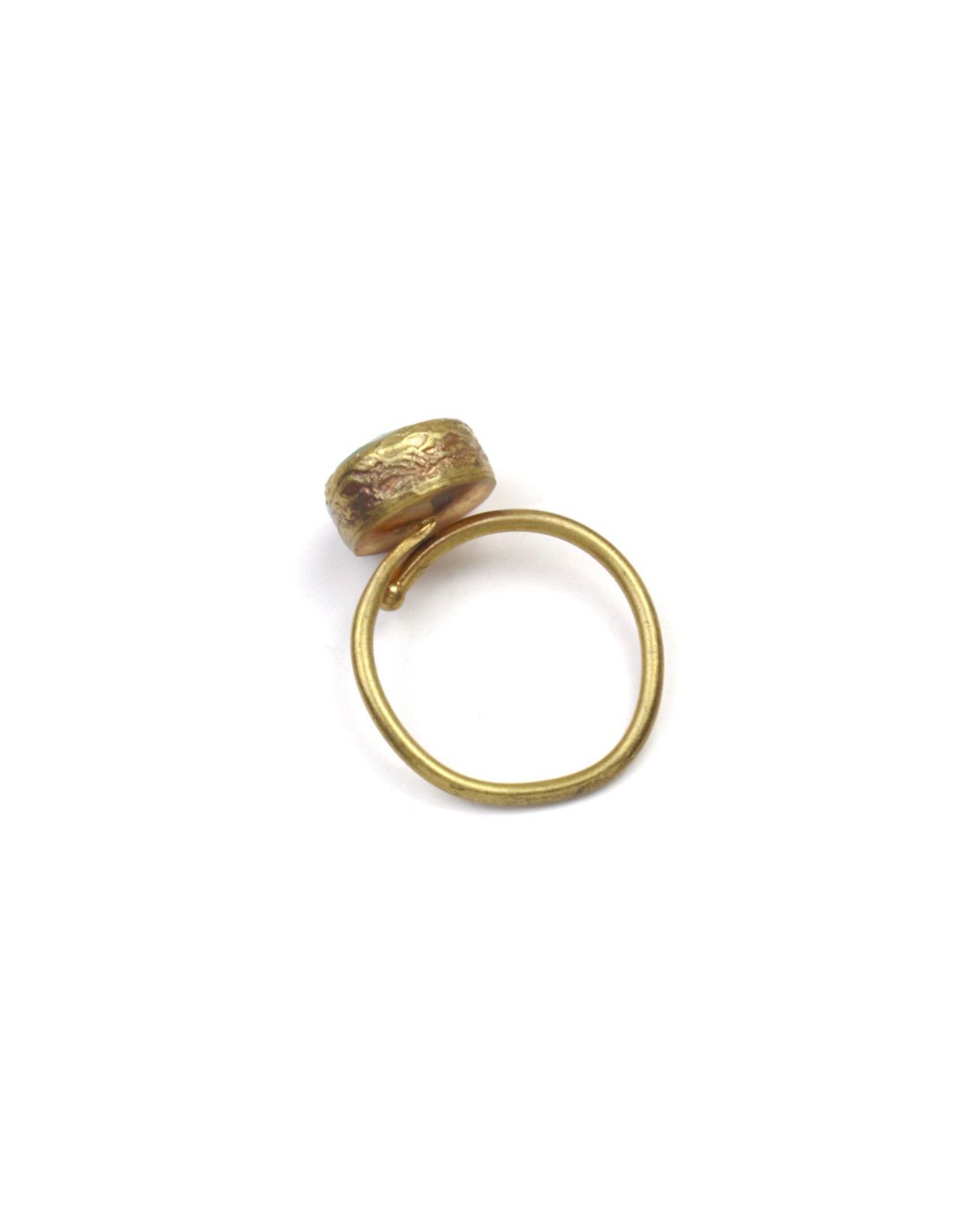 Vintage 1990S JAPANESE HANDCRAFTED BRASS RING WITH GREEN STONE Size ONE SIZE - 4 Thumbnail