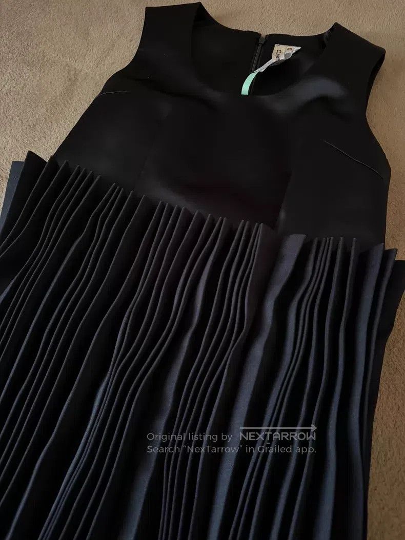 Comme des Garcons Comme des Garcons 3D pleated dress Size XS / US 0-2 / IT 36-38 - 2 Thumbnail