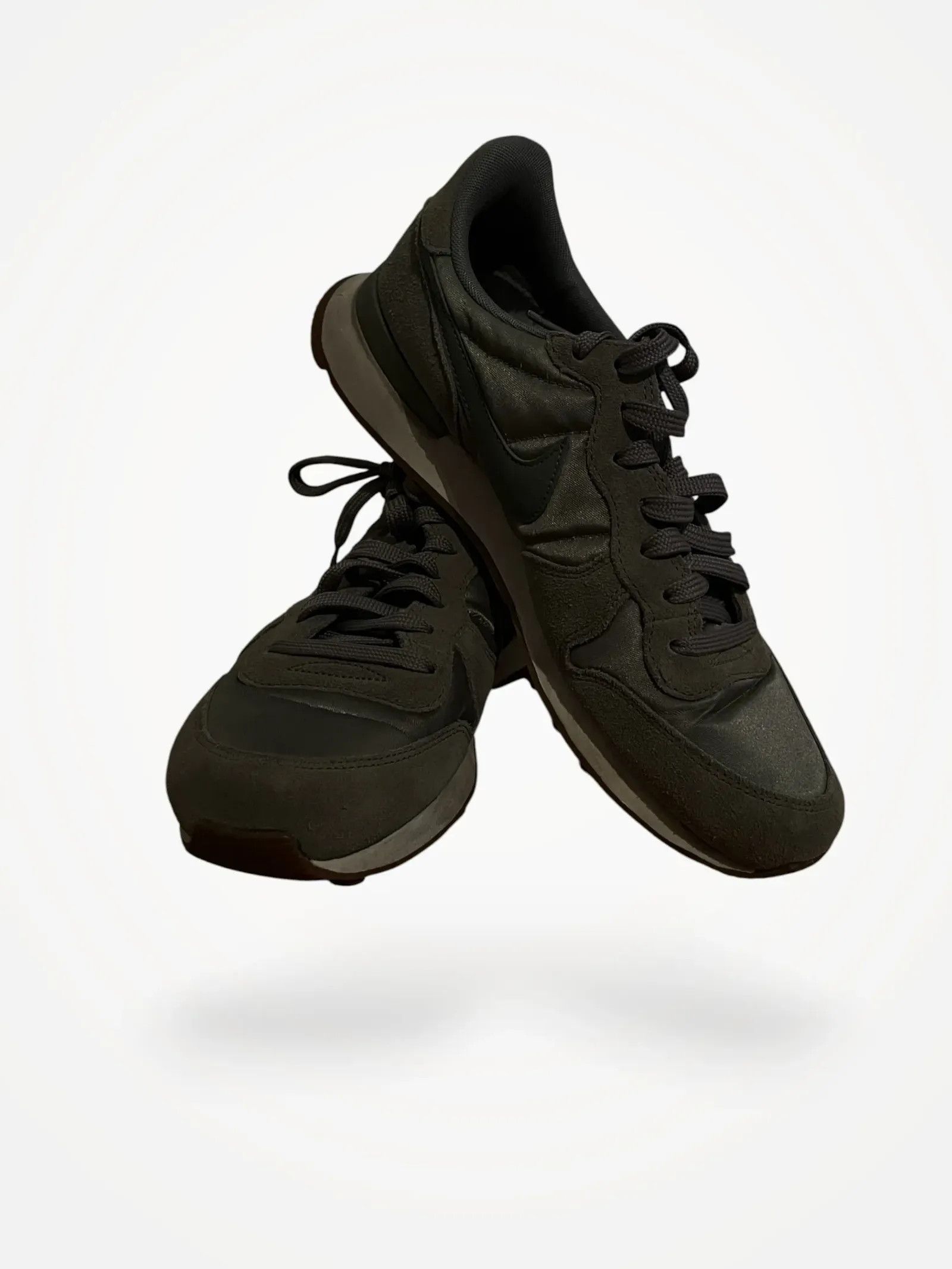 Nike Nike Sneakers Size US 10.5 / IT 40.5 - 1 Thumbnail