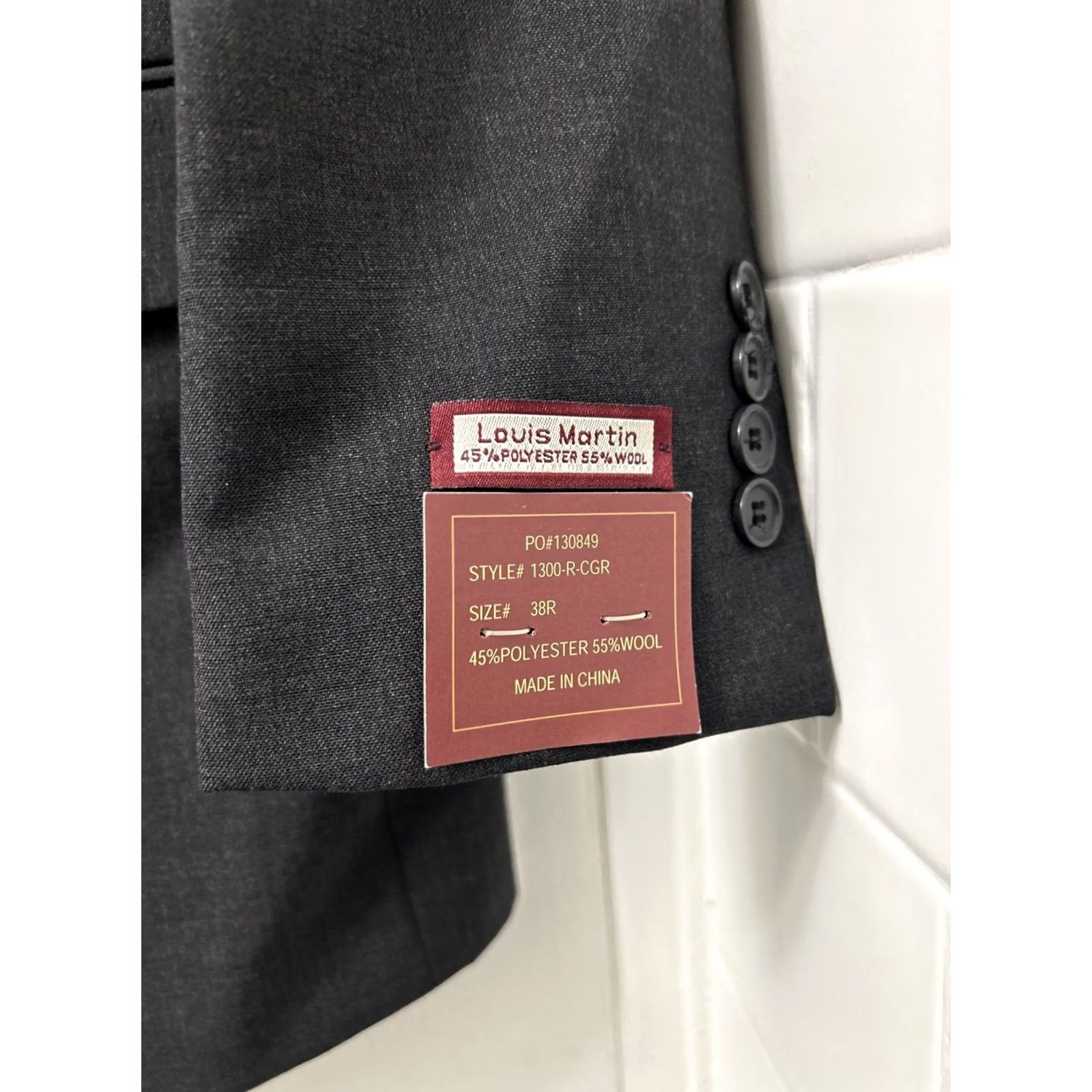 Vintage VINTAGE Louis Martin Blazer Mens 38R Charcoal Gray Two-Button Notch Lapel Regular Fit Jacket NWT Size 38R - 5 Thumbnail