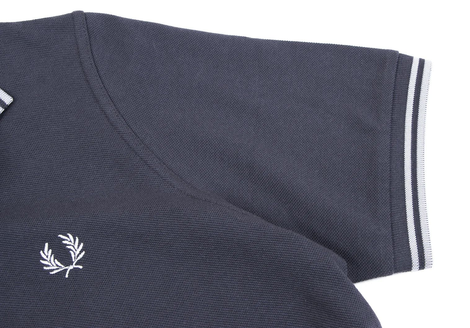Fred Perry Polo Shirt with Embroidered Logo in Navy Size 42 Size US XS / EU 42 / 0 - 7 Thumbnail