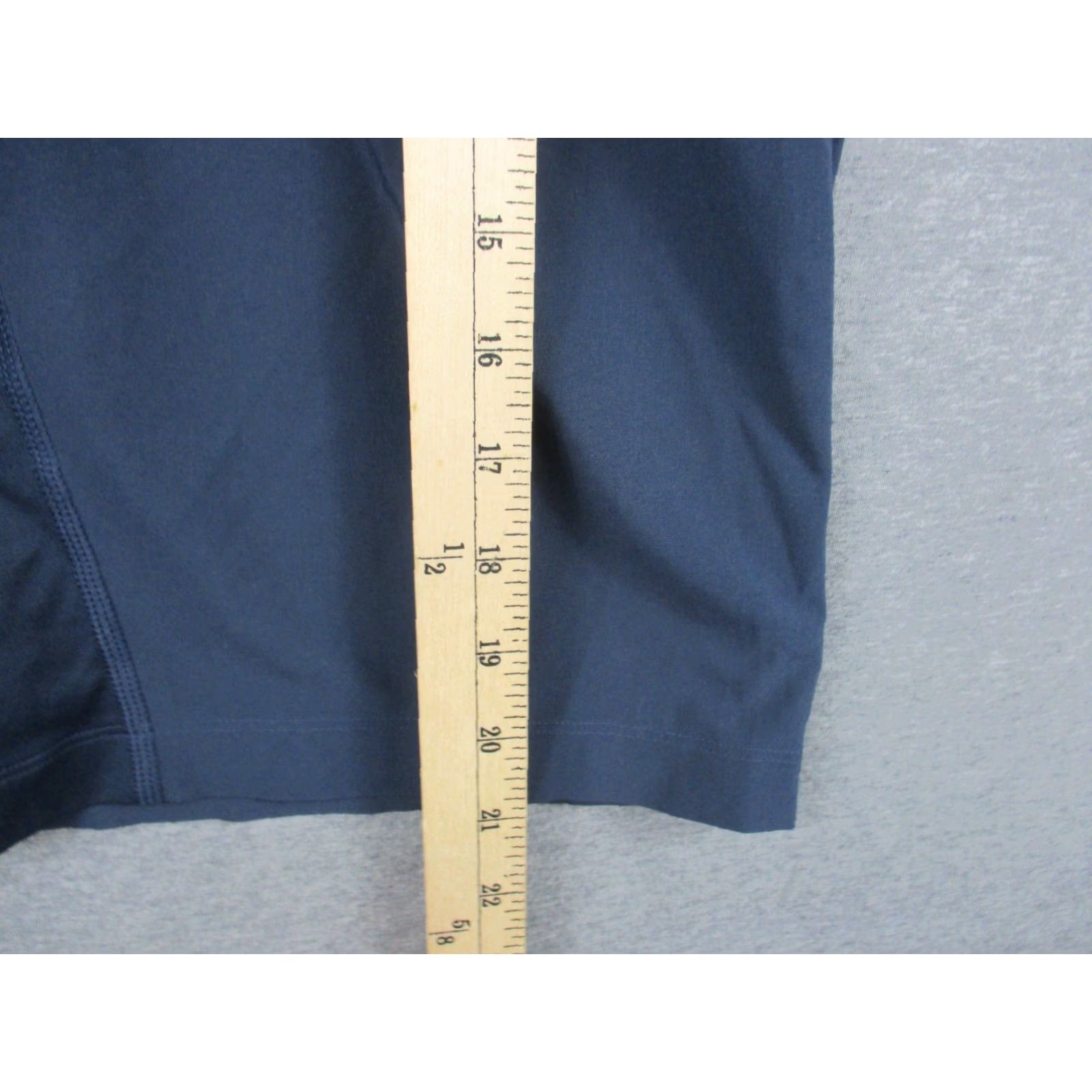 Lululemon Lululemon Men’s Pace Breaker Short Linerless 10" Navy Blue Size Medium - Activewear, Athletic, Space Theme, Inseam 10 in, Regular, Men Size US 31 - 4 Thumbnail