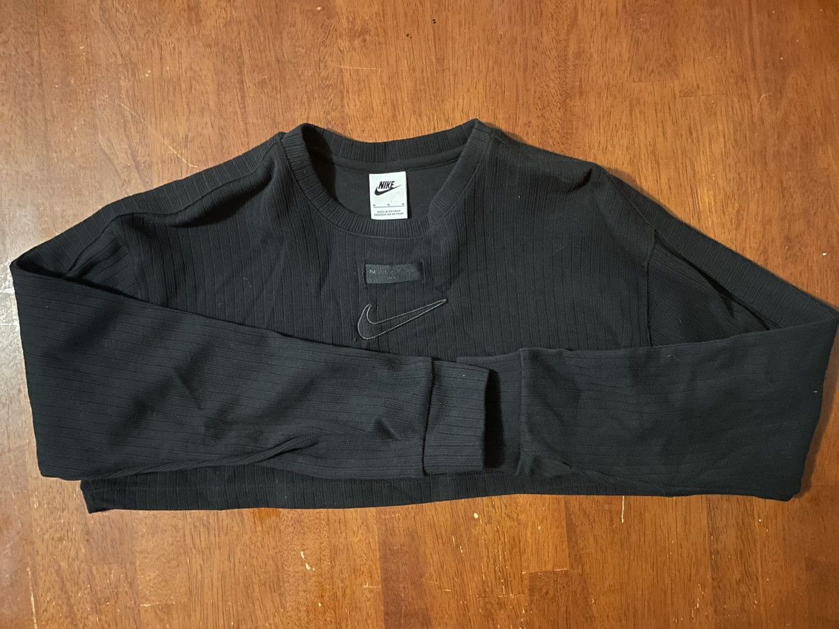 Nike Nike Womens Crop Top Long Sleeve Medium Black Ribbed Size M / US 6-8 / IT 42-44 - 1 Thumbnail
