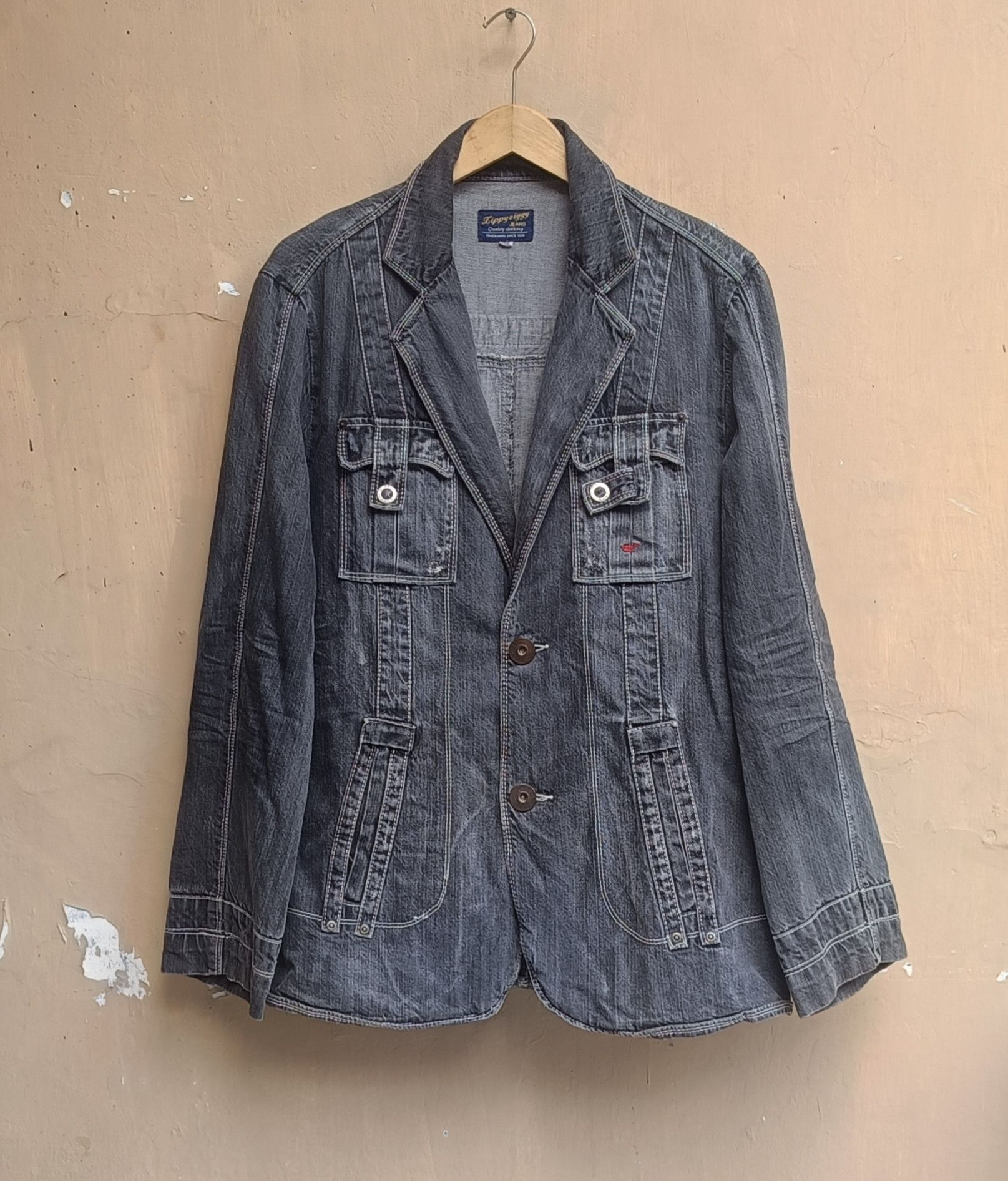 Blazer denim zippy ziggy ripped casual
