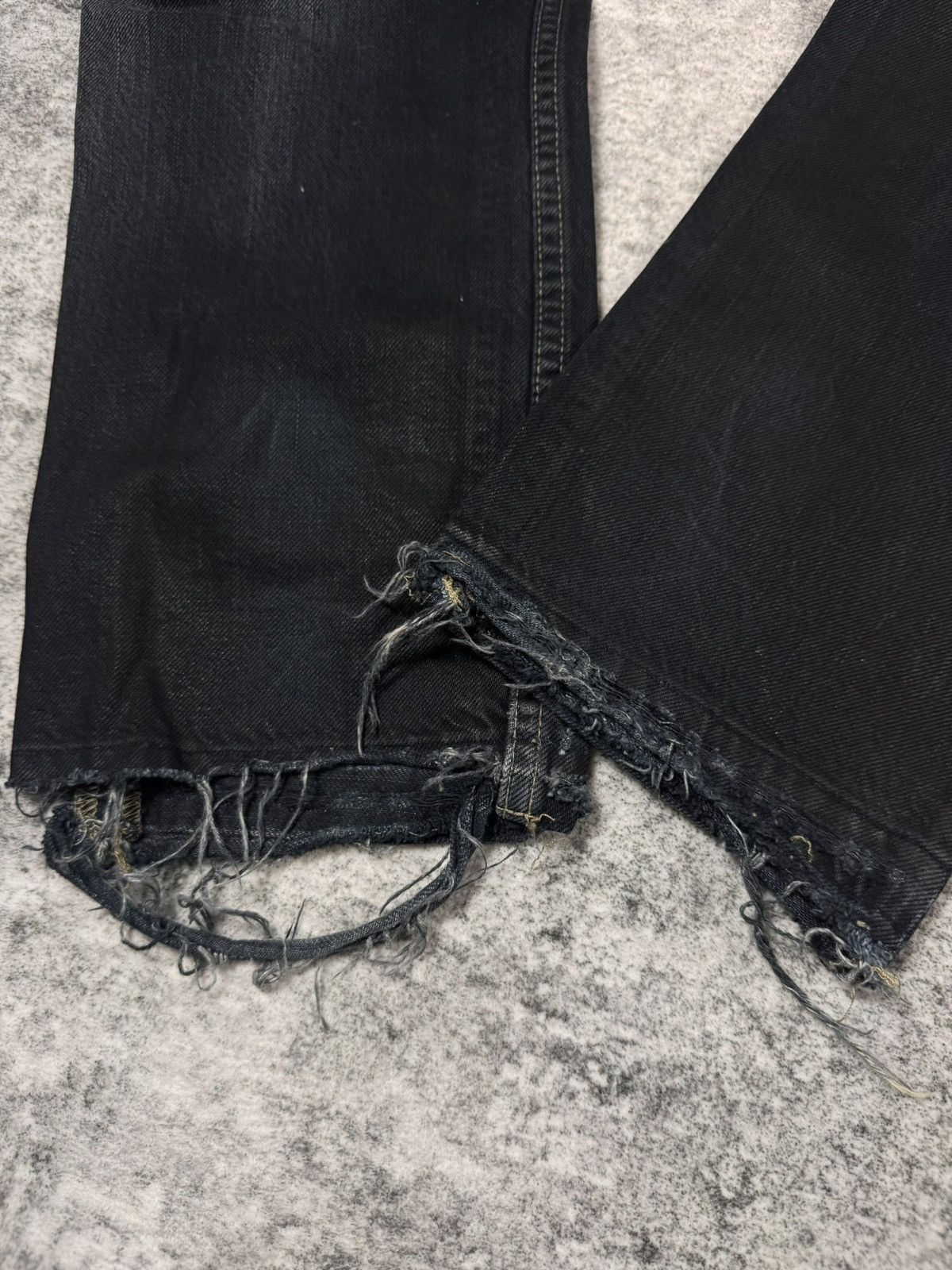 Rick Owens 2000s Rick Owens SLAB Waxed ‘Oil Spill’ Suede Link Denim Size US 31 - 6 Thumbnail