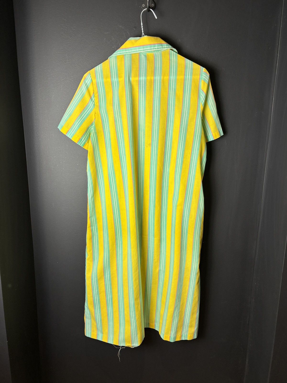 Vintage 1970s Snap Button Dress True Vintage Collared Striped Cotton Size ONE SIZE - 9 Thumbnail