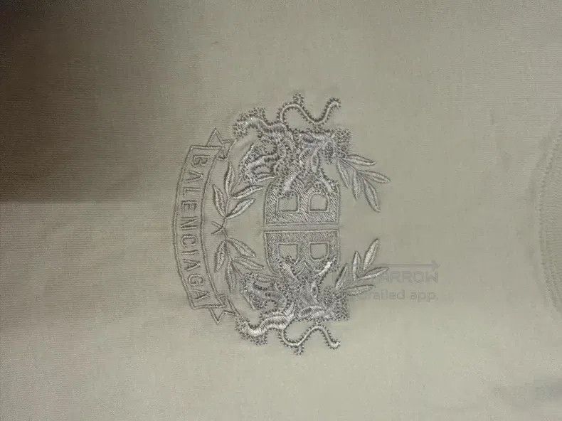 Balenciaga Balenciaga Crown and wheat embroidery short-sleeve T-shirt Size S / US 4 / IT 40 - 3 Thumbnail