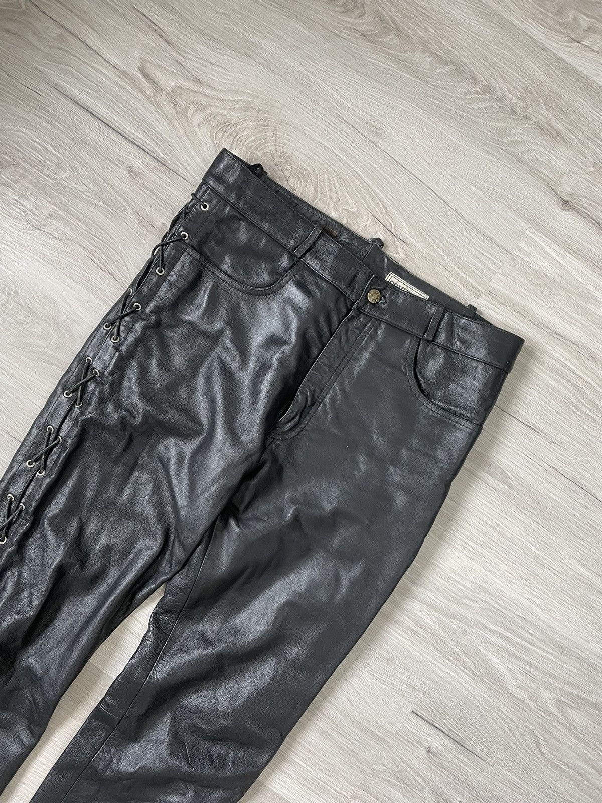 Japanese Brand × Leather × Vintage Vintage Casual Moto Pants Leather Size US 36 / EU 52 - 1 Thumbnail