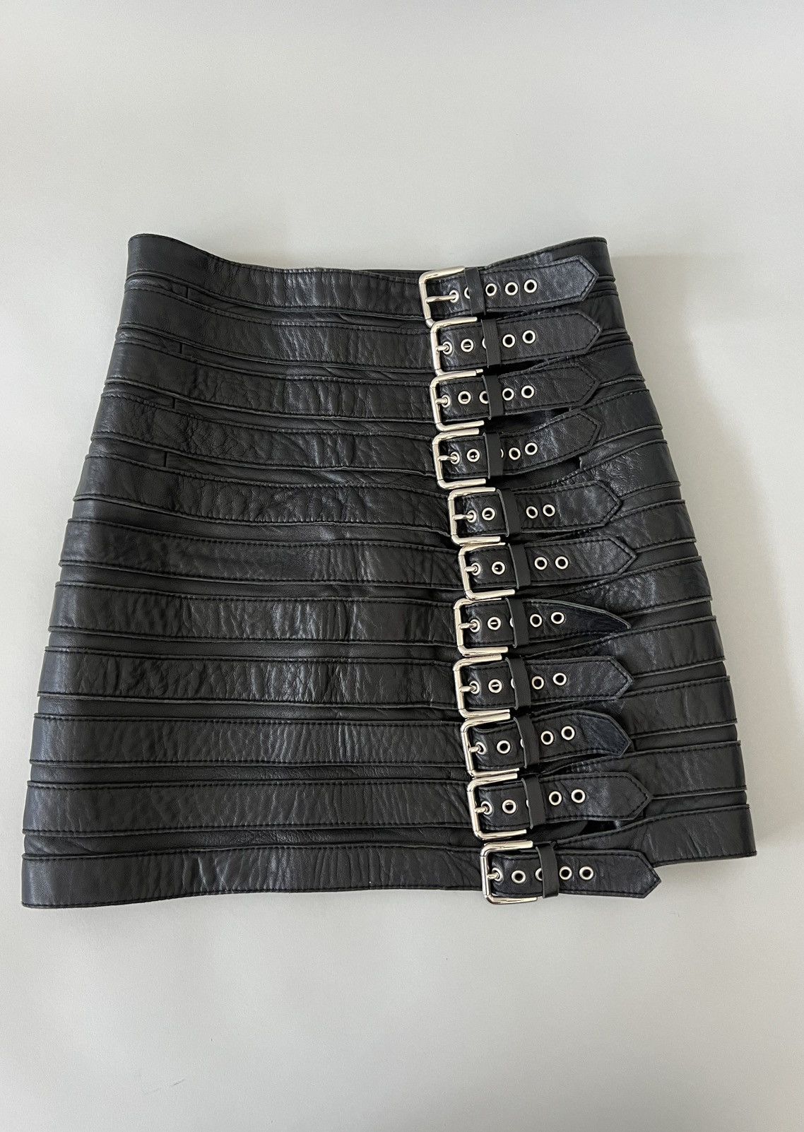 Dolce & Gabbana SS03 Dolce & Gabbana ‘Sex’ Leather Belt Skirt Size 30" / US 8 / IT 44 - 1 Thumbnail