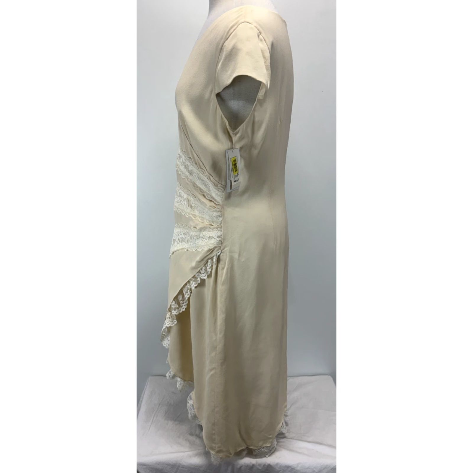 Vintage VINTAGE Due Per Due Silk Midi Dress Women Ivory Lace Lined Short Sleeve Zip 14 Sheath 90s/2000s Ladies Mens/ Womens Size XL / US 12-14 / IT 48-50 - 2 Thumbnail