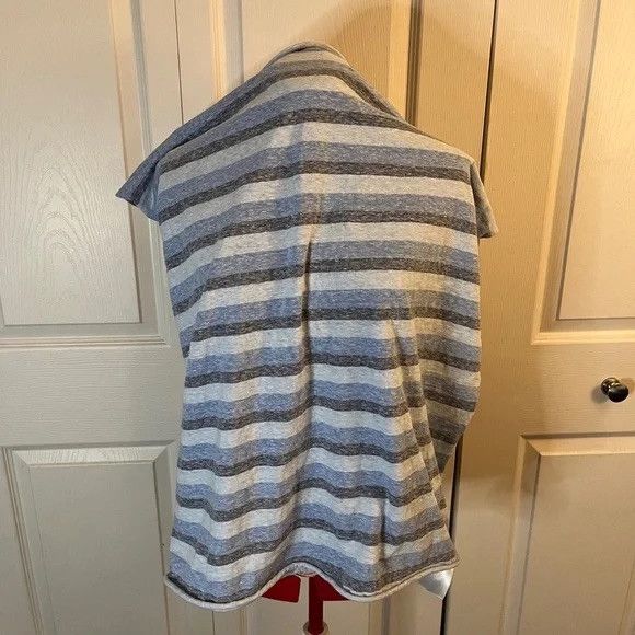 Gap Gap Blue Stripe Infinity Scarf Size ONE SIZE - 3 Thumbnail