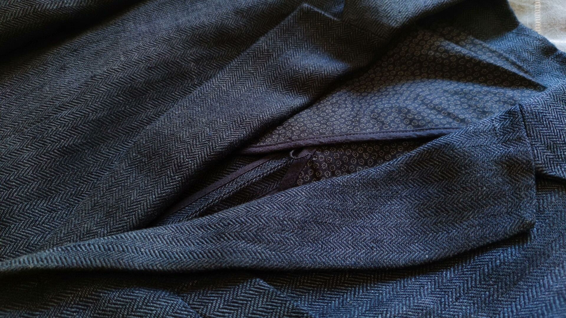 Other French Handcrafted Blue Houndstooth Suit for Men Size US M / EU 48-50 / 2 - 1 Thumbnail