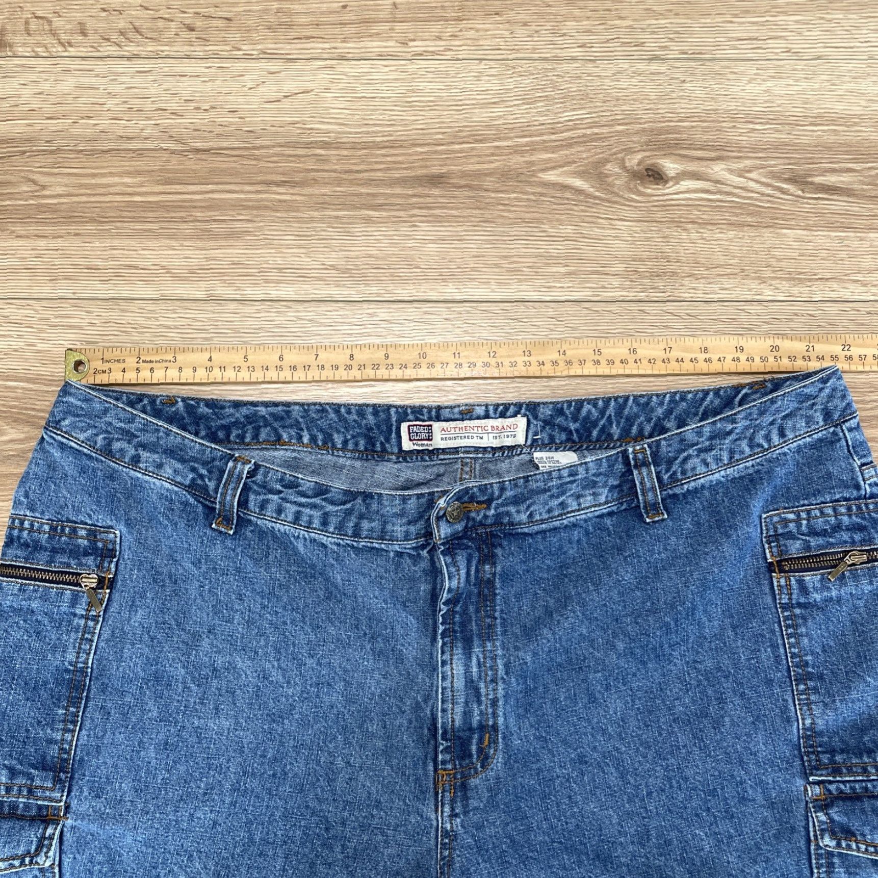Faded Glory VINTAGE Faded Glory Women’s Cargo Capri Jeans Plus 24W Blue Cotton Womens Size 42" / US 20 - 3 Thumbnail