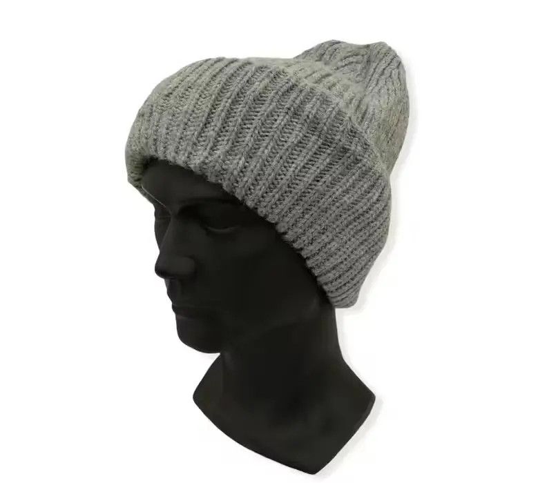 Zara Zara Plain Beanie Hat Size ONE SIZE - 1 Thumbnail