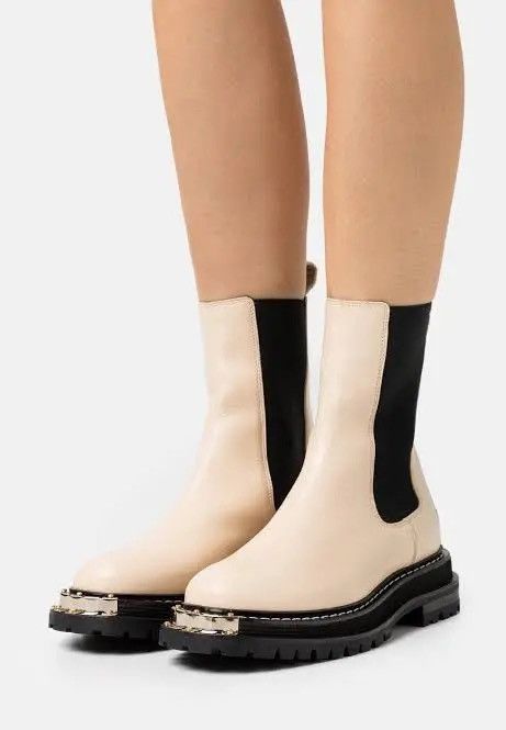 Sandro Sandro Chelsea boot with screws Size US 8 / IT 38 - 1 Thumbnail