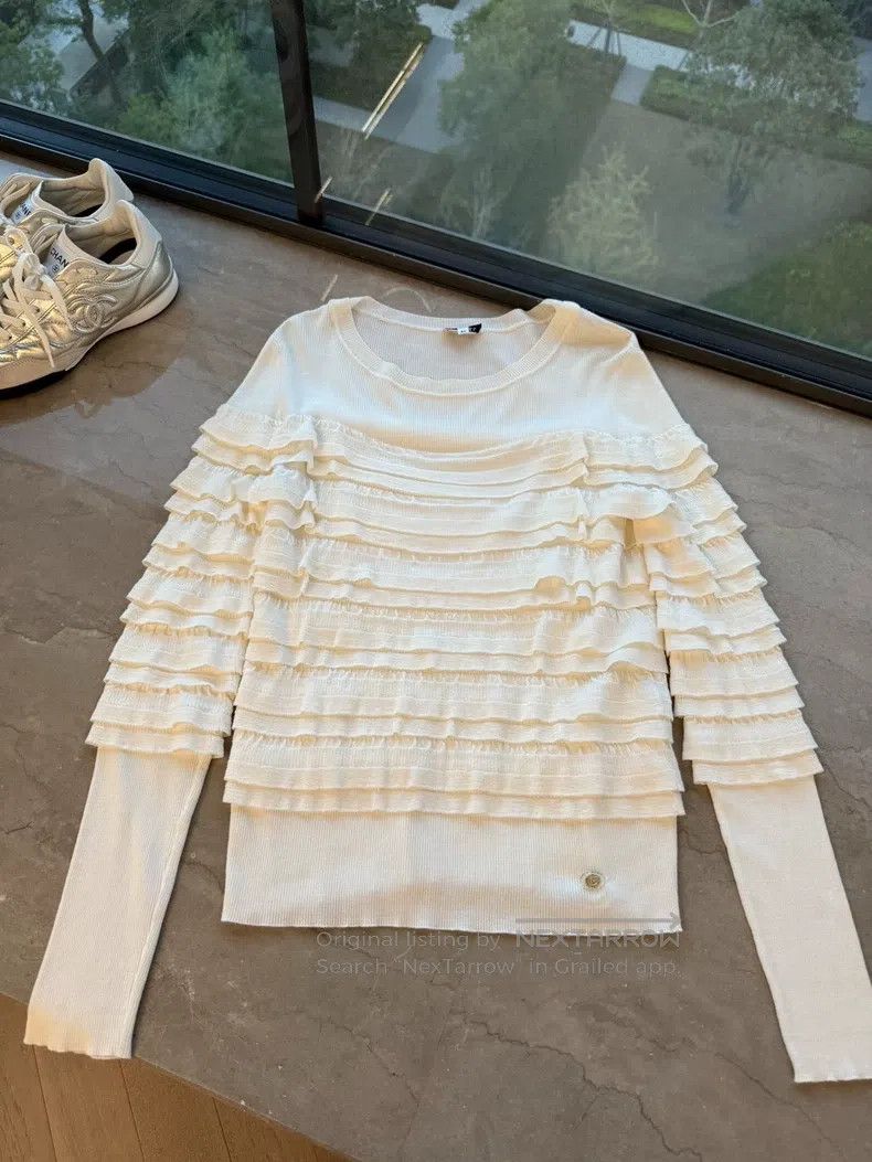 Chanel Chanel Snow series invincible soft long sleeves Size XXS / US 00 / IT 34 - 1 Thumbnail