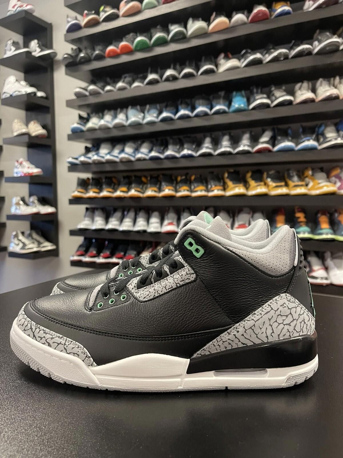 Jordan Brand Size 11 - Air Jordan 3 Retro Green Glow Black CT8532-031 Size US 11 / EU 44 - 1 Thumbnail