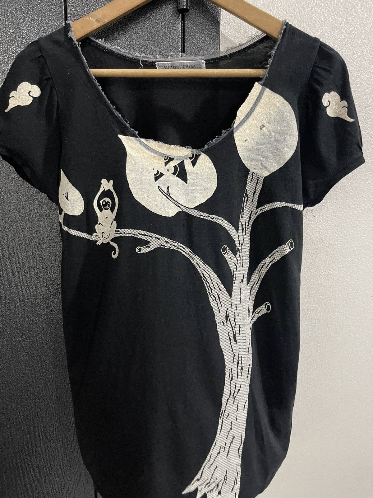Issey Miyake Issey Miyake Tsumori Chisato Tree Design Tee Size S / US 4 / IT 40 - 4 Thumbnail