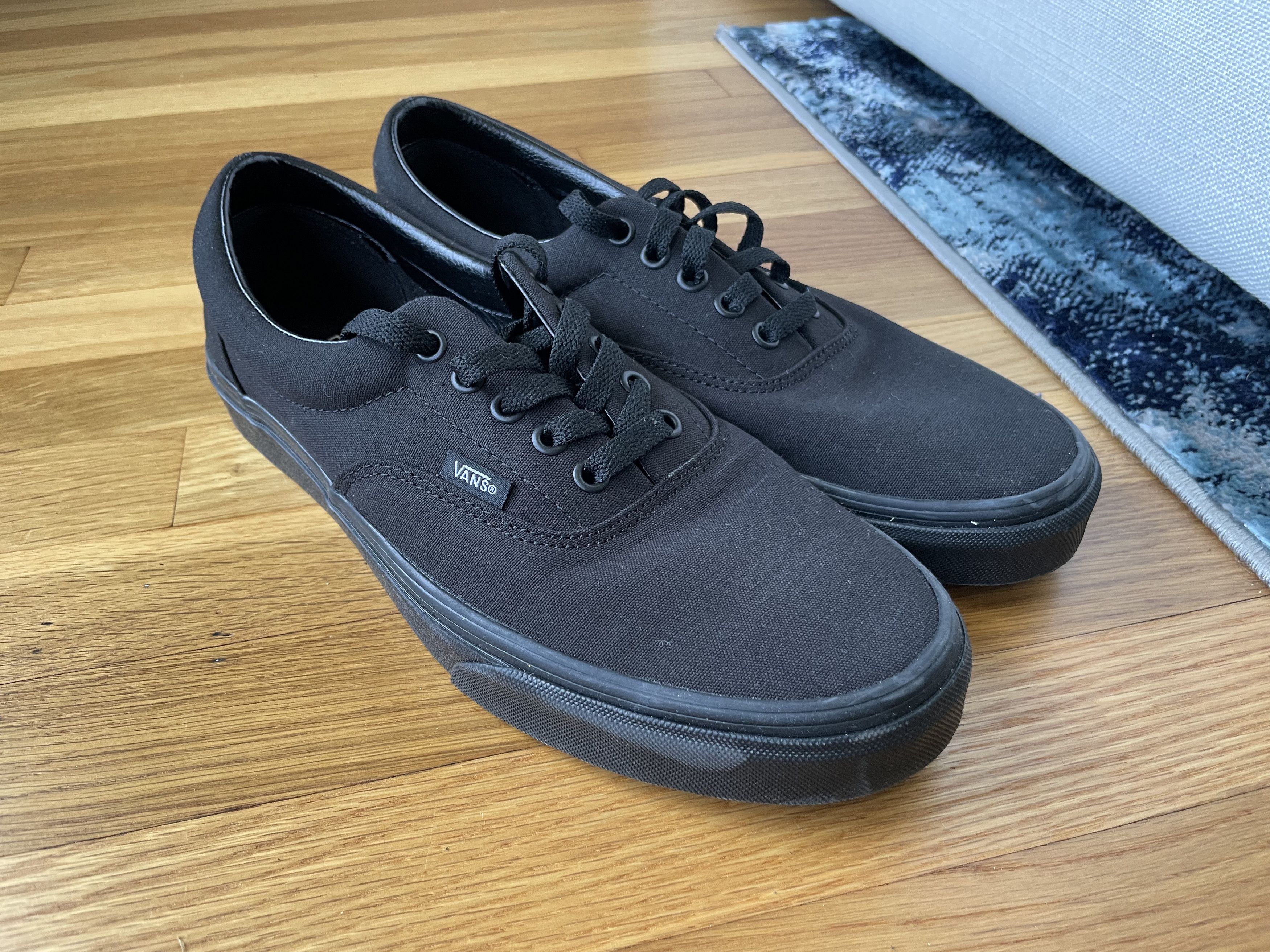 Vans Vans Authentic Skate Shoe Size US 10.5 / EU 43-44 - 8 Thumbnail