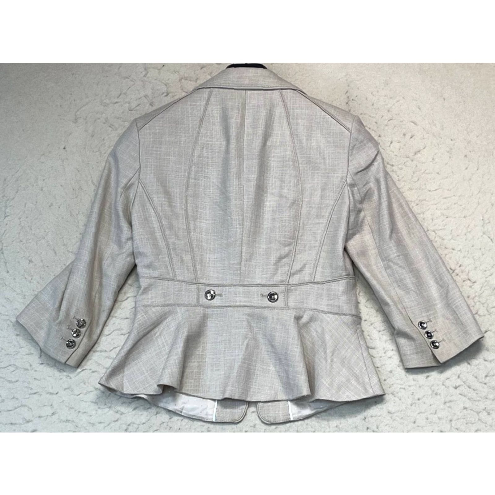 White House Black Market WHITE HOUSE BLACK MARKET Blazer 3/4 Sleeve Women Size 2 Gray Beige Suit Jacket/Blazer See Pics Size XS / US 0-2 / IT 36-38 - 2 Thumbnail
