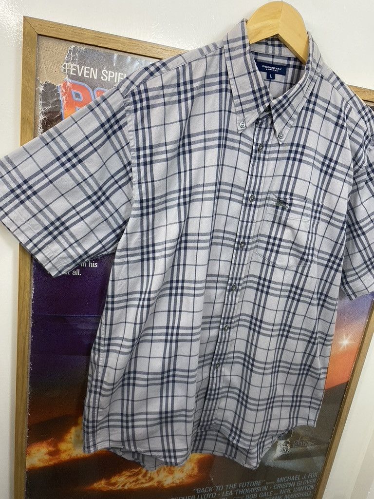 Burberry 00s Vintage Burberry Navy Grey Nova Check Short Sleeve Shirt Size US L / EU 52-54 / 3 - 4 Thumbnail
