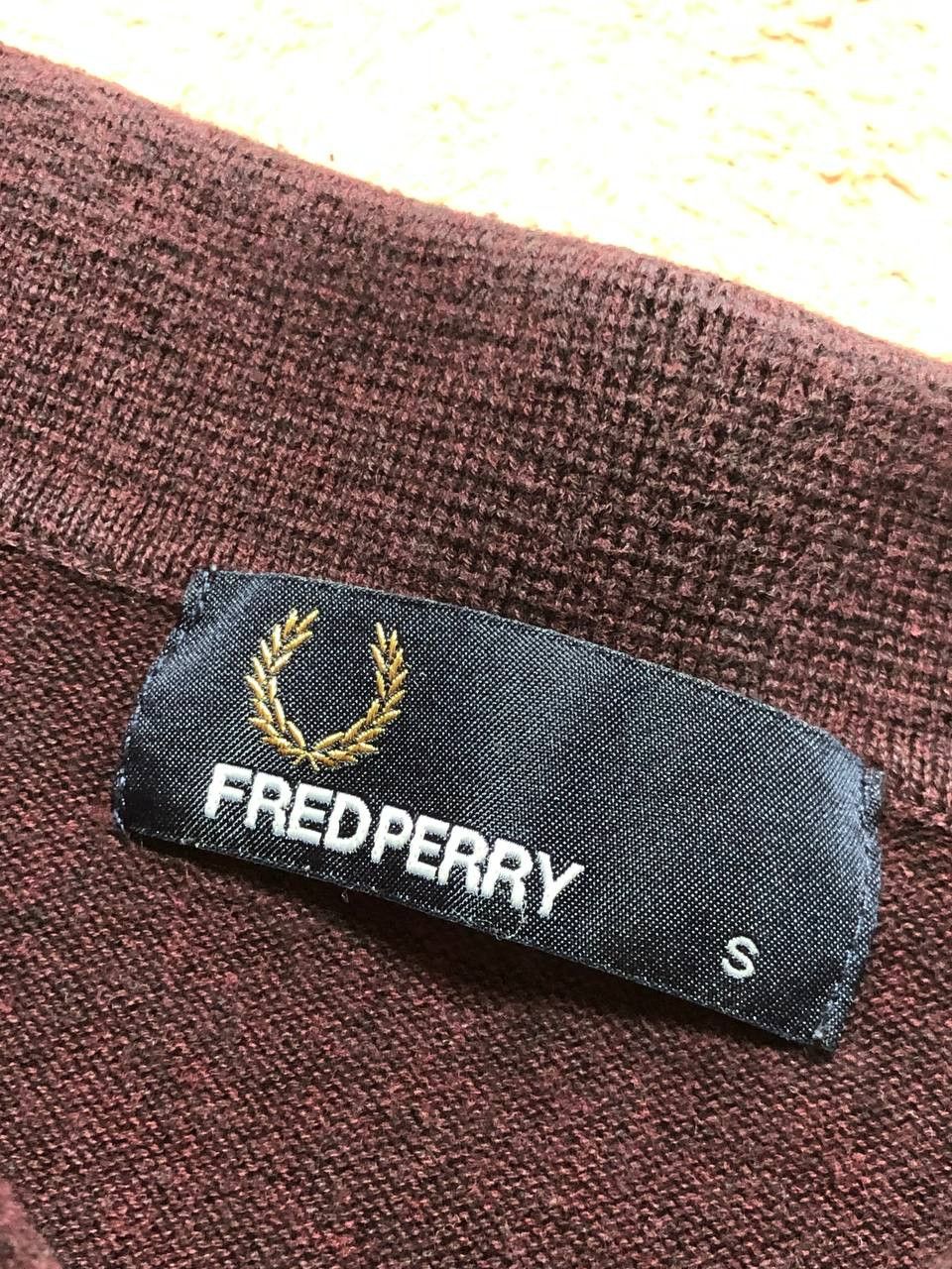 Fred Perry Vintage T-shirt Y2K Fred Perry logo polo size S streetwear Size US S / EU 44-46 / 1 - 2 Thumbnail