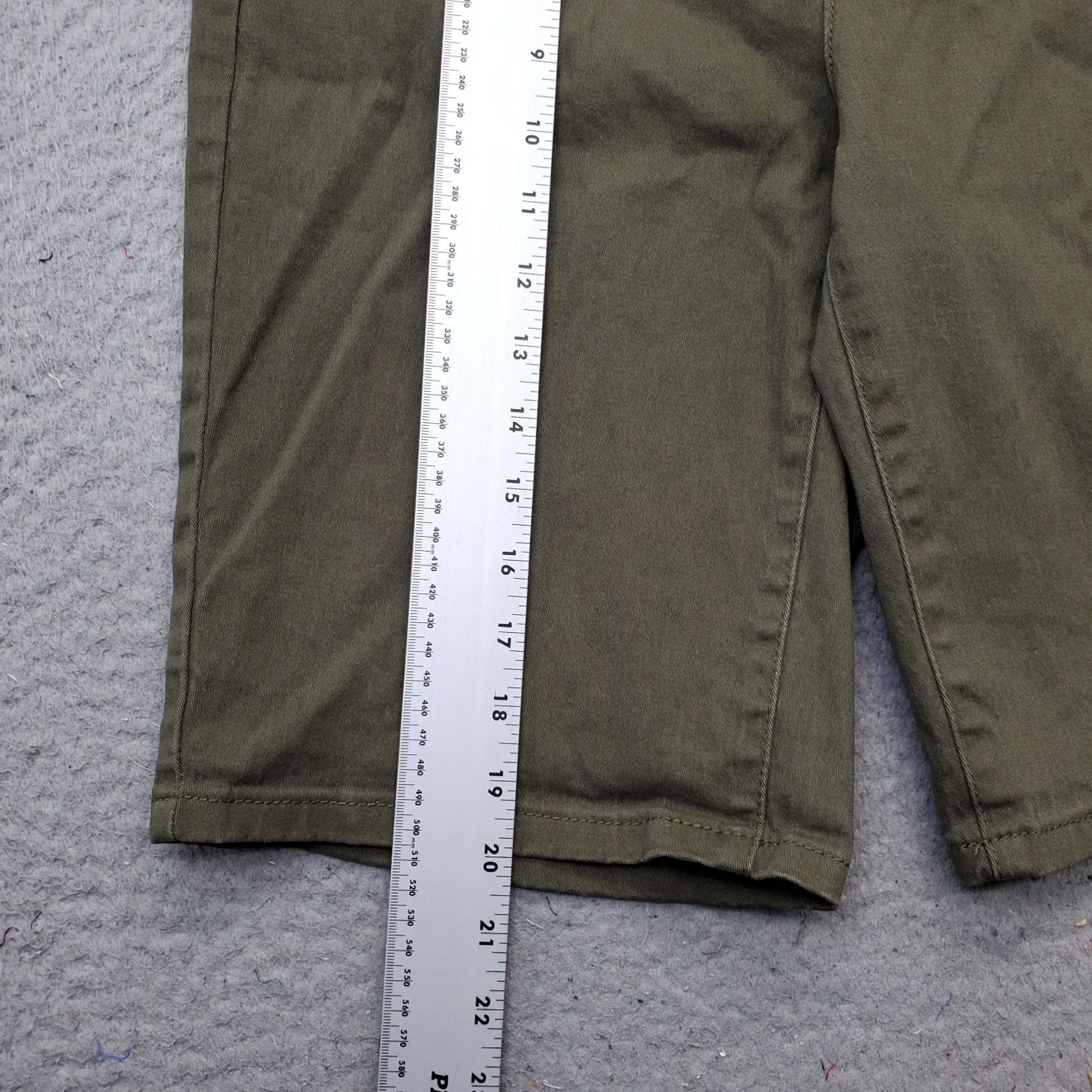 TaylorMade Tailormade Bermuda Shorts Womens 10 Green 5-Pocket Design Casual Size 32" / US 10 / IT 46 - 3 Thumbnail