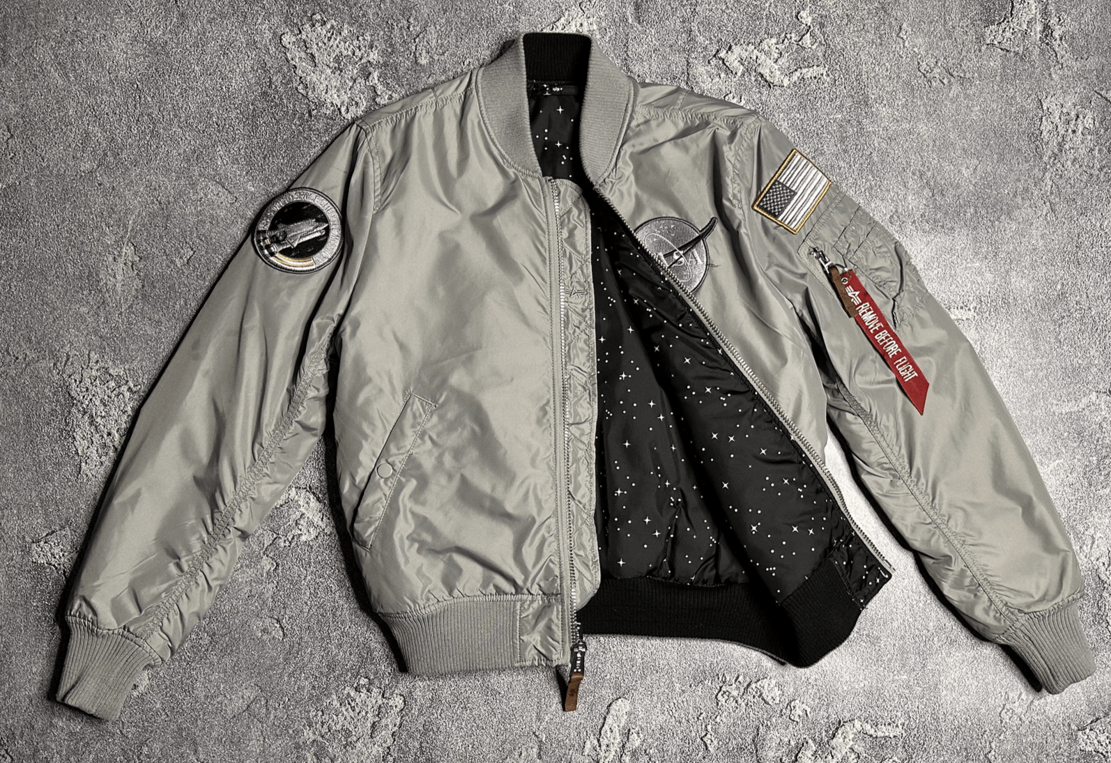 Alpha Industries Alpha Industries flyer's man intermediate ma-1 M Size US M / EU 48-50 / 2 - 6 Thumbnail