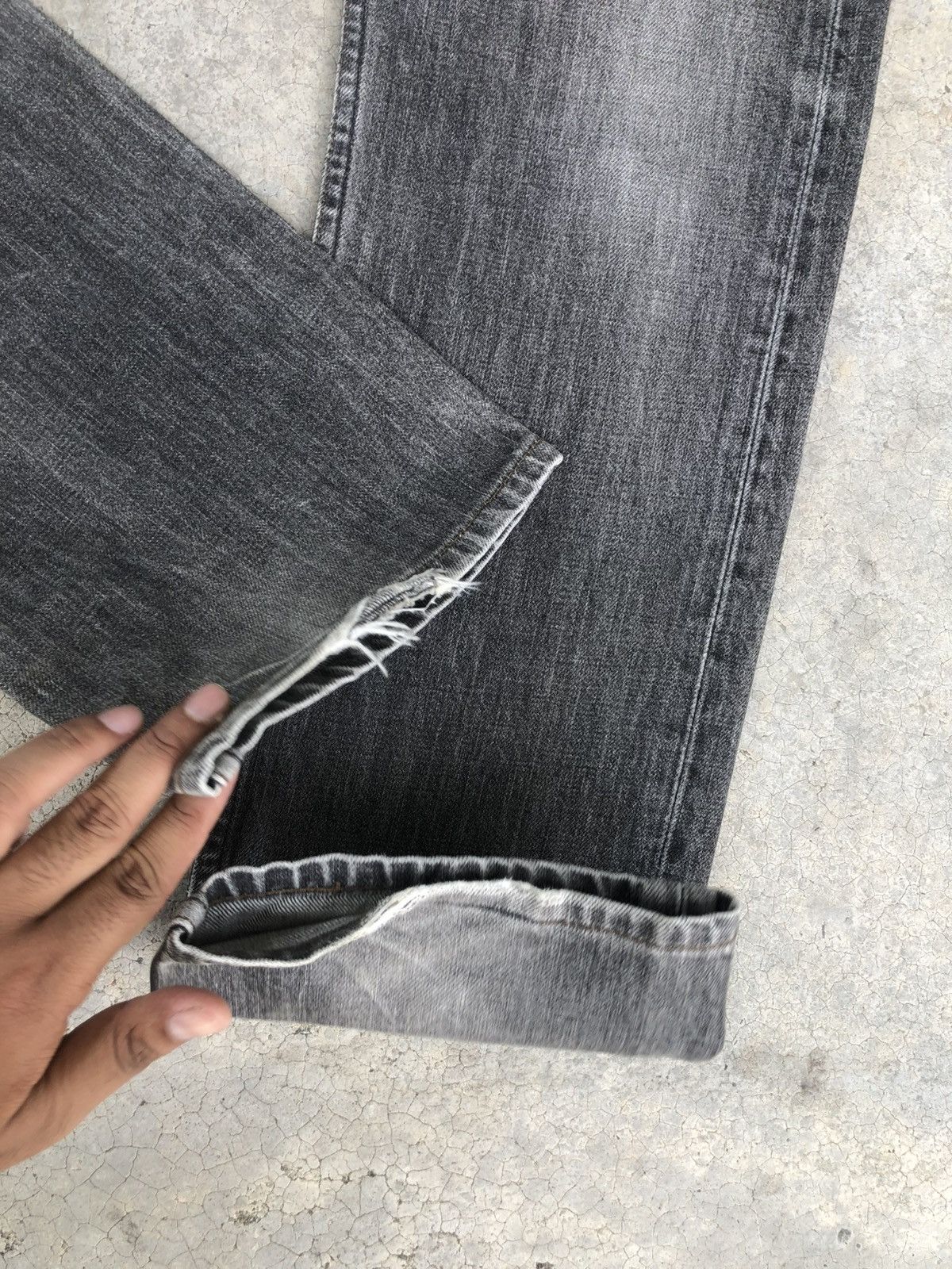 Levi's Vintage Levis 505 Distressed Denim Made in japan Size US 33 - 13 Thumbnail