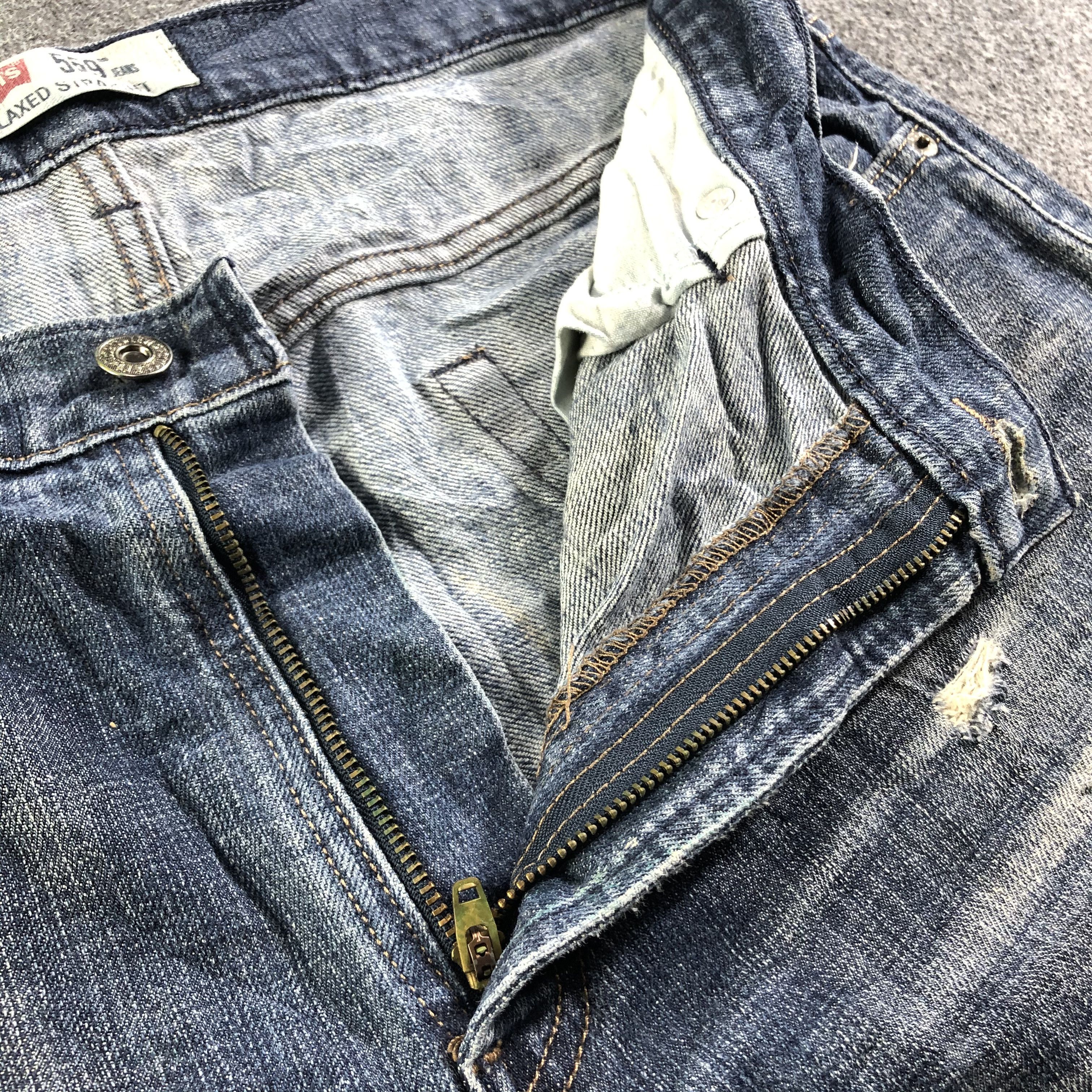 Levi's Vintage Blue Wash Levis 559 Jeans-J3238 Size US 35 - 10 Thumbnail