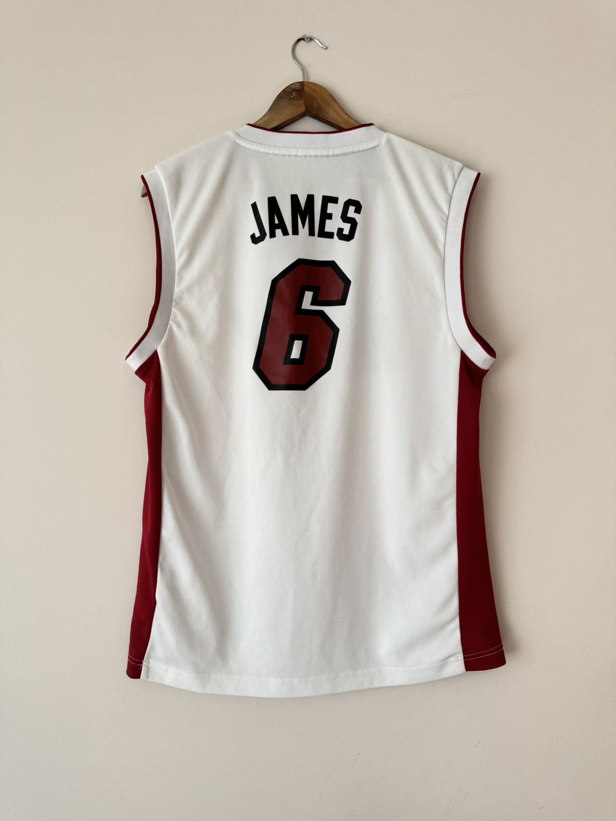 Adidas James #6 Miami Heat Basketball Jersey NBA Shirt Kit Size US M / EU 48-50 / 2 - 1 Thumbnail