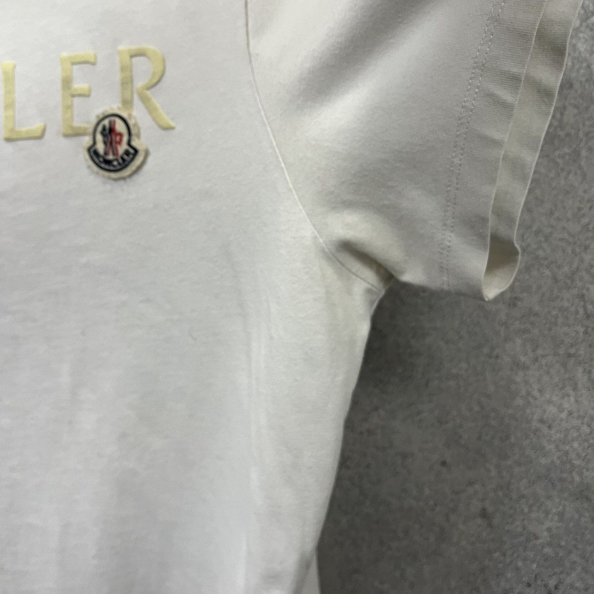 Moncler Moncler T Shirt Big Logo White Size US L / EU 52-54 / 3 - 9 Thumbnail