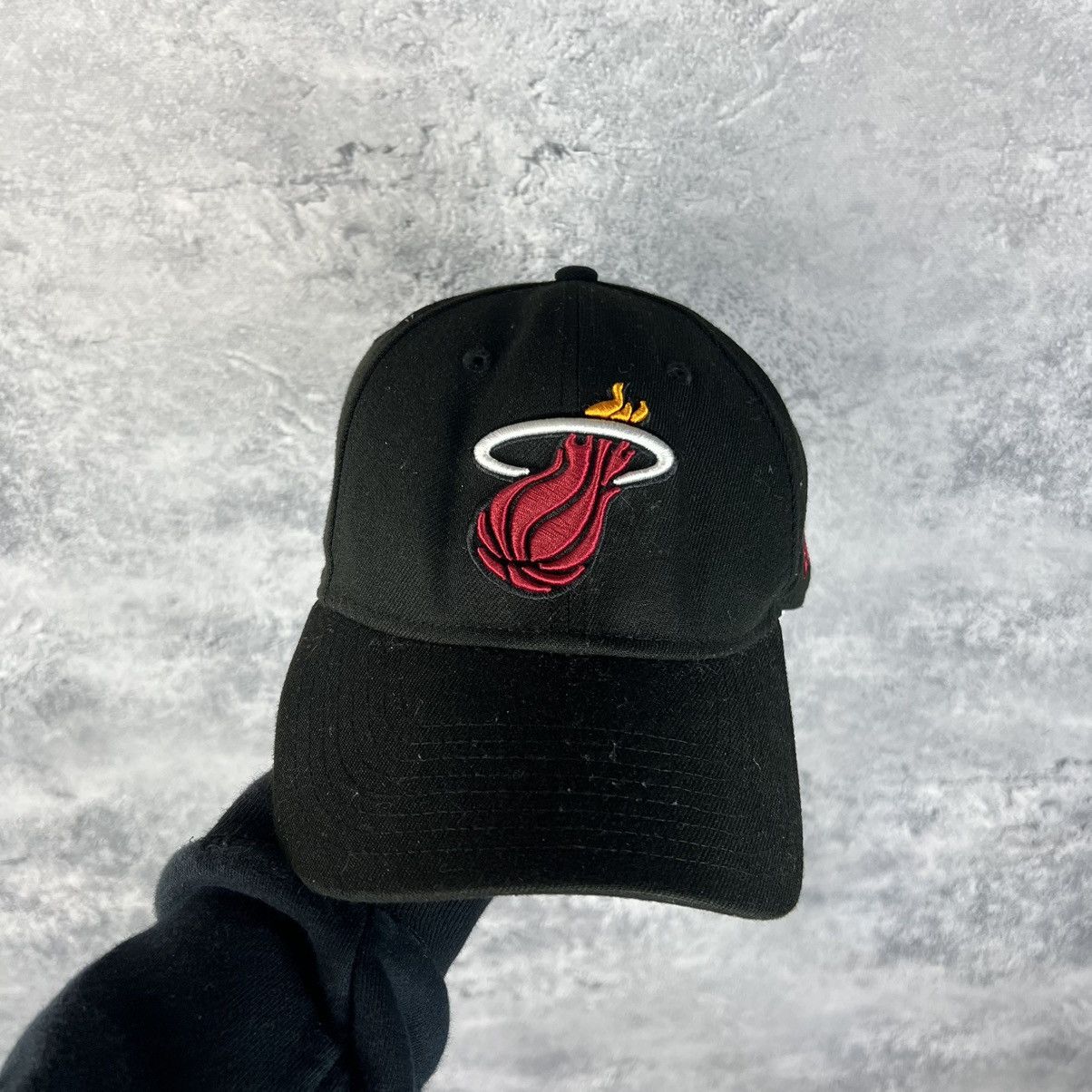 NBA Miami Heat New Era Vintage Cap Men's Black Polyester Size ONE SIZE - 2 Thumbnail