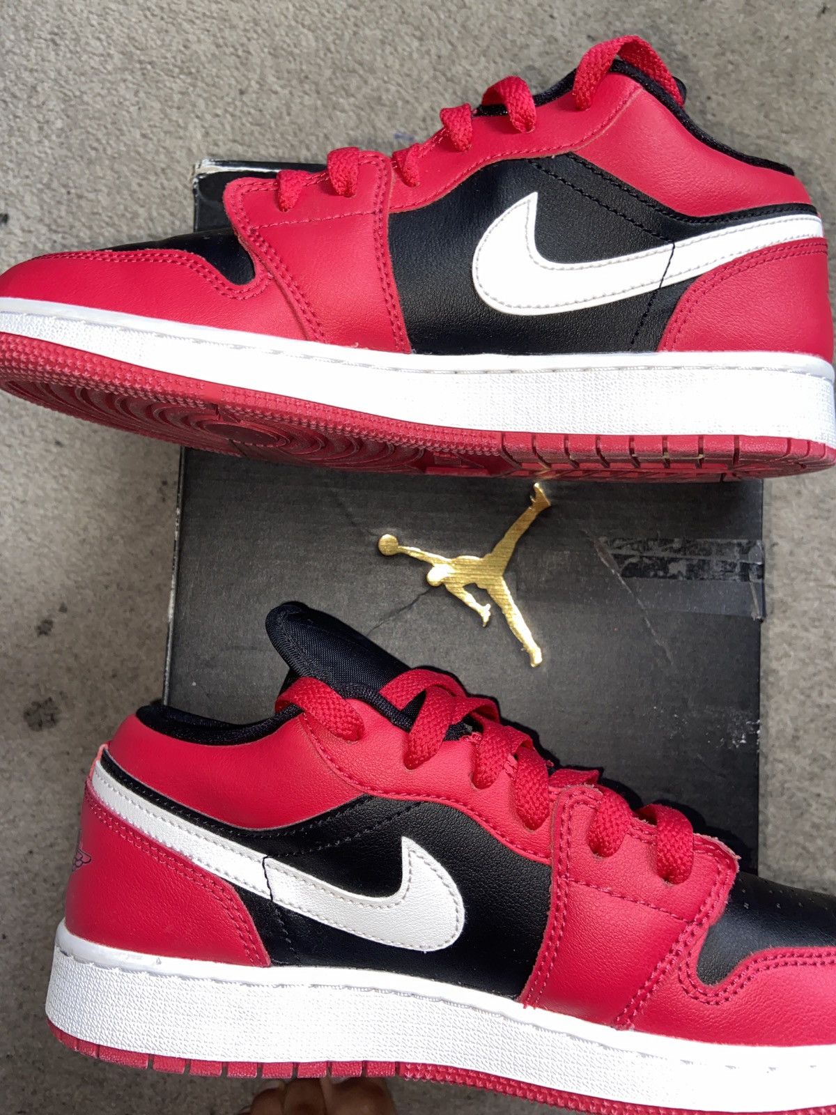 Jordan Brand Jordan 1 lows Size US 5.5 / IT 35.5 - 2 Thumbnail