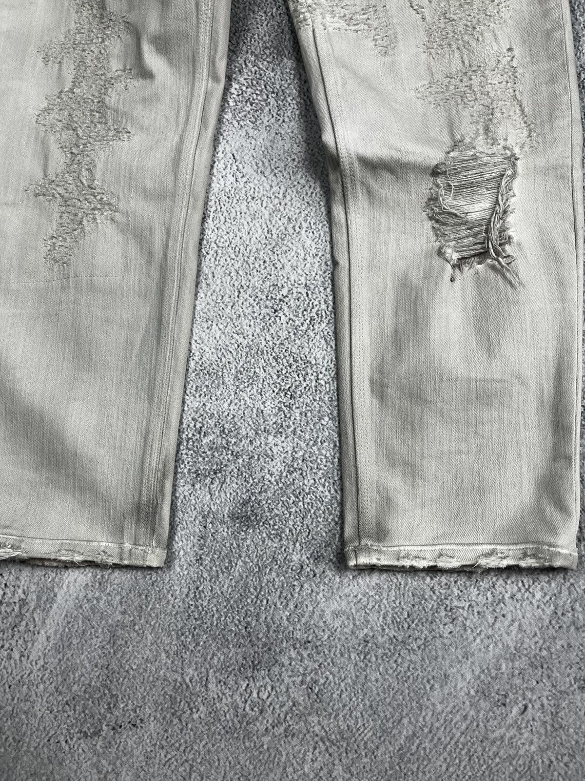 Givenchy Givenchy distressed style unisex’s Size US 31 - 3 Thumbnail