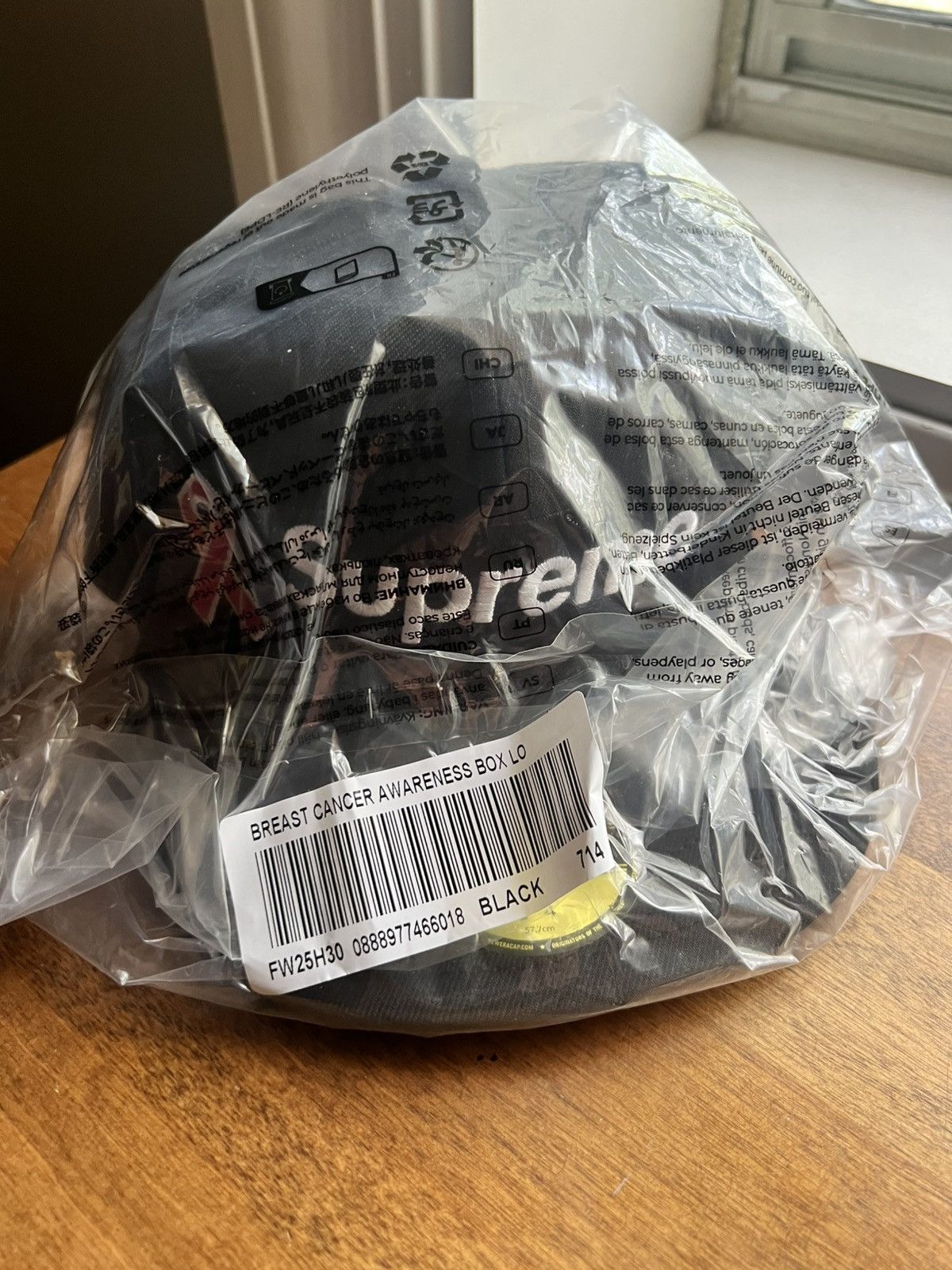 New Era × Supreme 7 1/4 Supreme Breast Cancer Awareness Box Logo Hat Black Size ONE SIZE - 4 Thumbnail