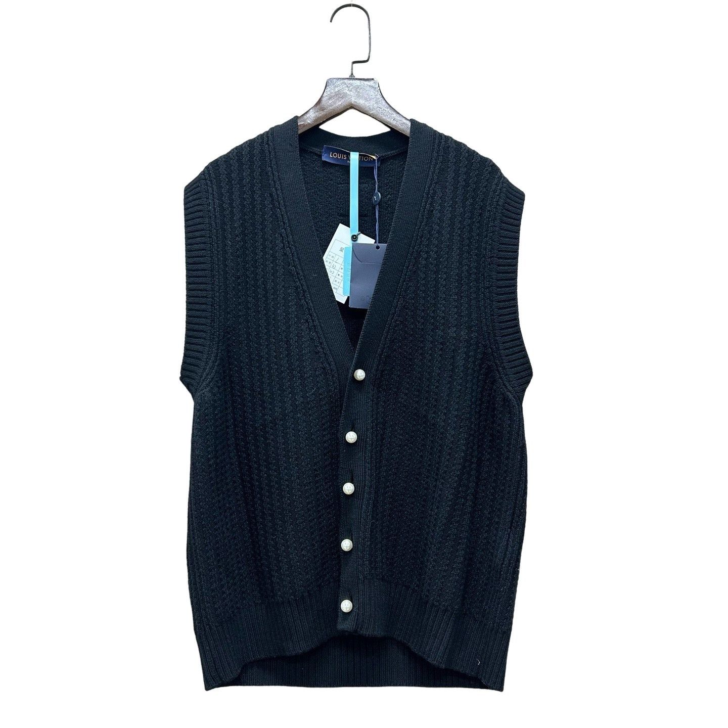 Louis Vuitton Louis Vuitton Pearl Beaded Knit Vest Size L Size US L / EU 52-54 / 3 - 1 Thumbnail