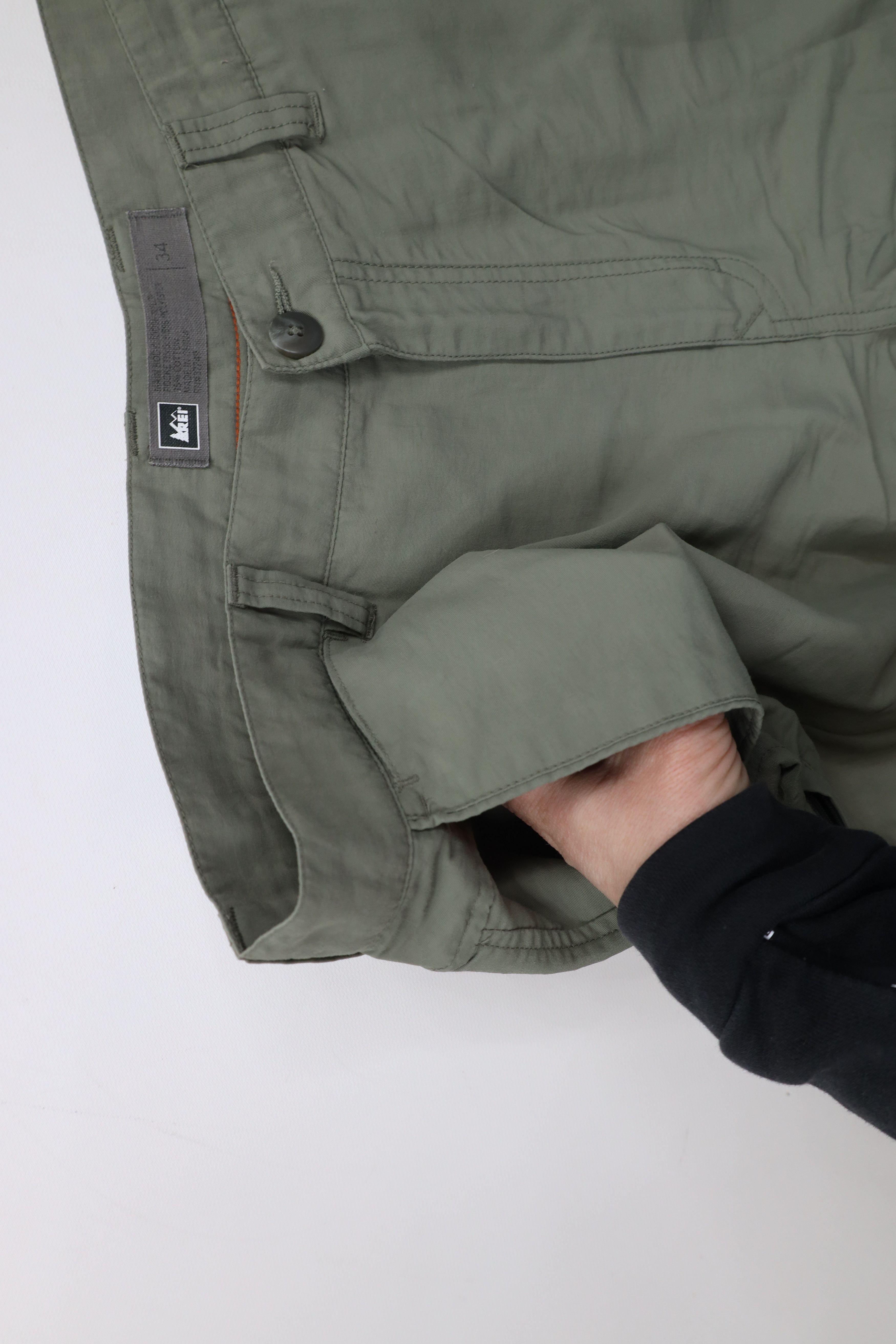 Rei × Vintage Vintage REI Faded Outdoor Hiking Trail Shorts Moss Green Size US 34 / EU 50 - 8 Thumbnail