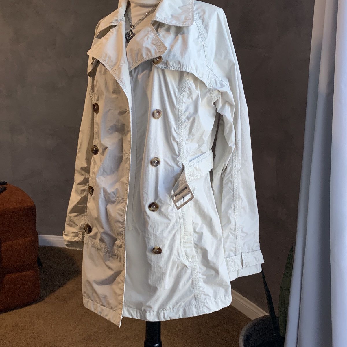 The North Face The North Face Women’s HyVent Belted Trench Coat off white Size L / US 10 / IT 46 - 2 Thumbnail