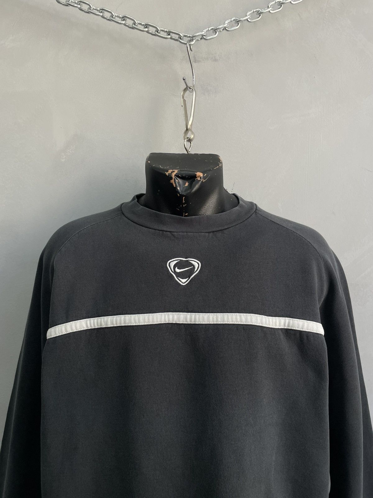 Nike Nike retro casual centr logo mini swoosh washed sweatshirt Size US M / EU 48-50 / 2 - 2 Thumbnail
